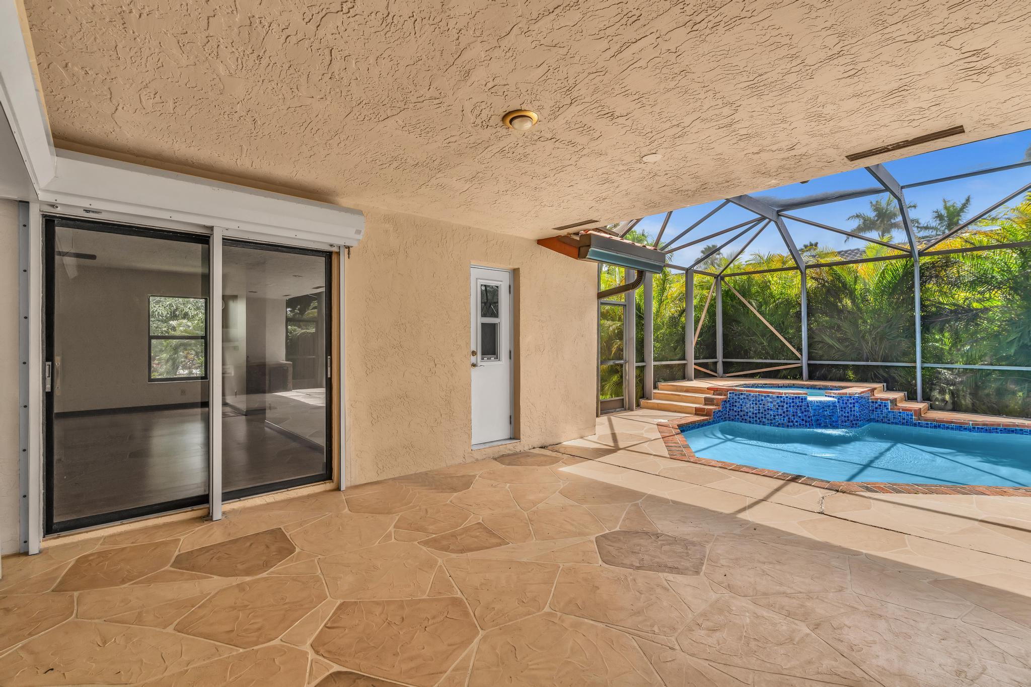 7908 NW 85TH, Tamarac FL 33321