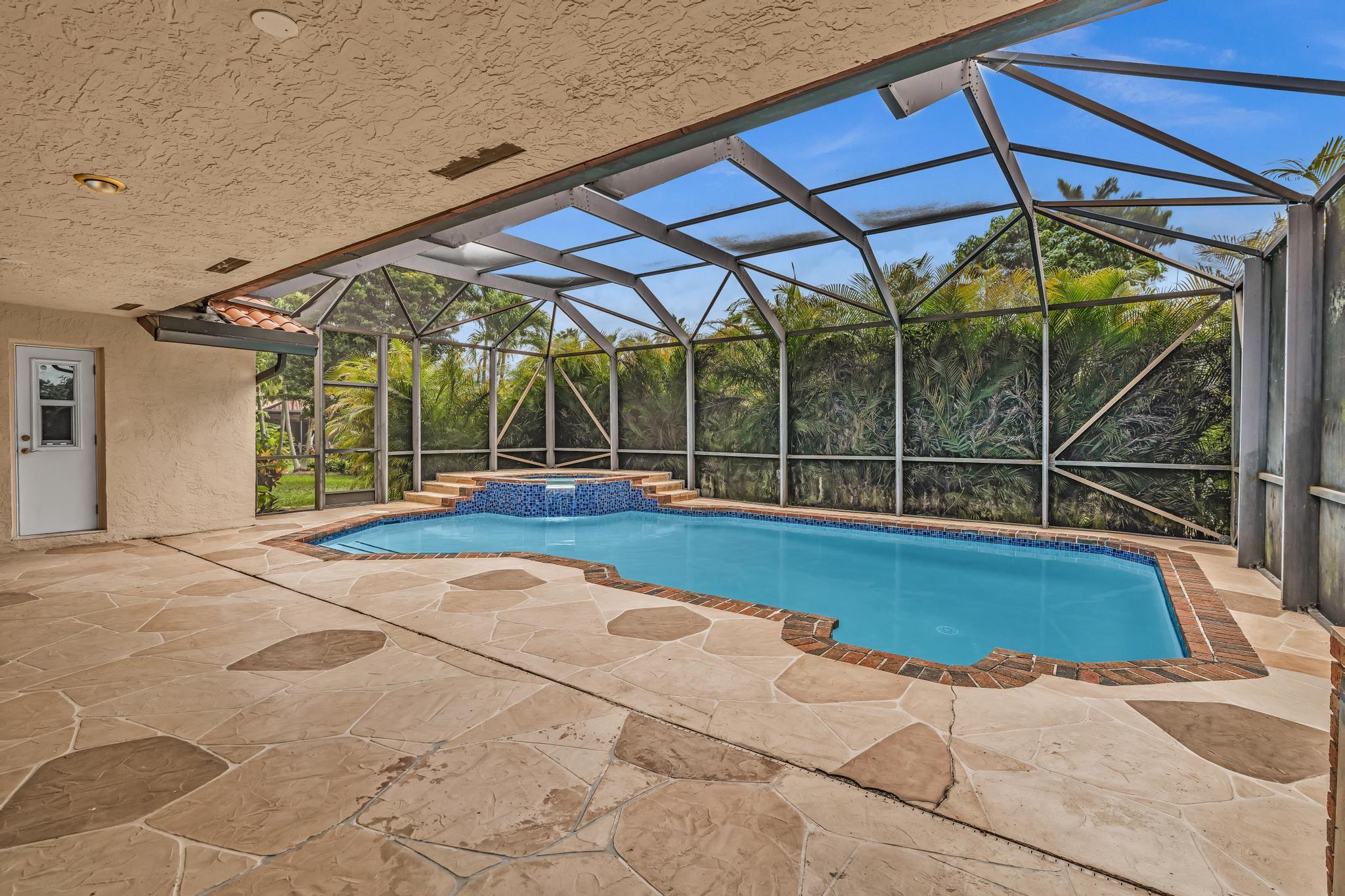 7908 NW 85TH, Tamarac FL 33321