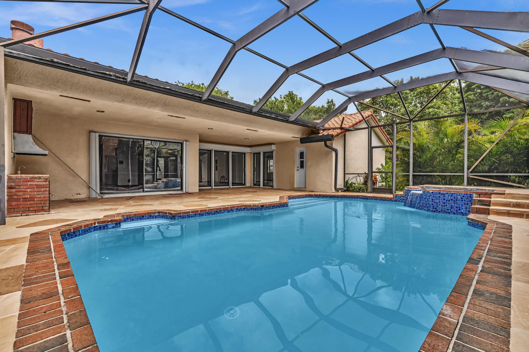 7908 NW 85TH, Tamarac FL 33321