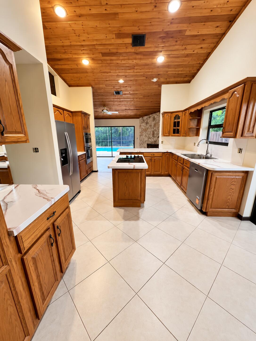 7908 NW 85TH, Tamarac FL 33321