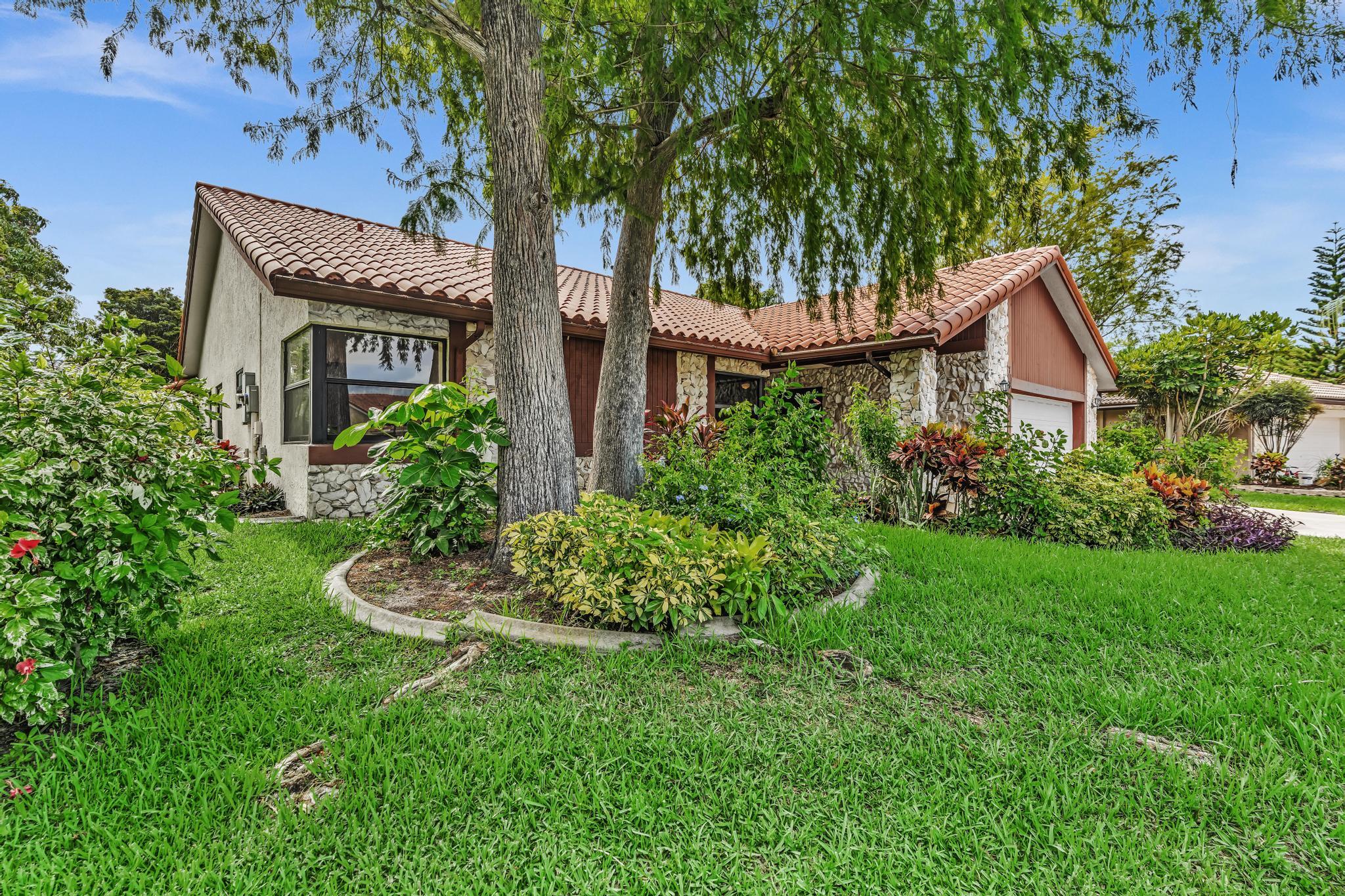 7908 NW 85TH, Tamarac FL 33321
