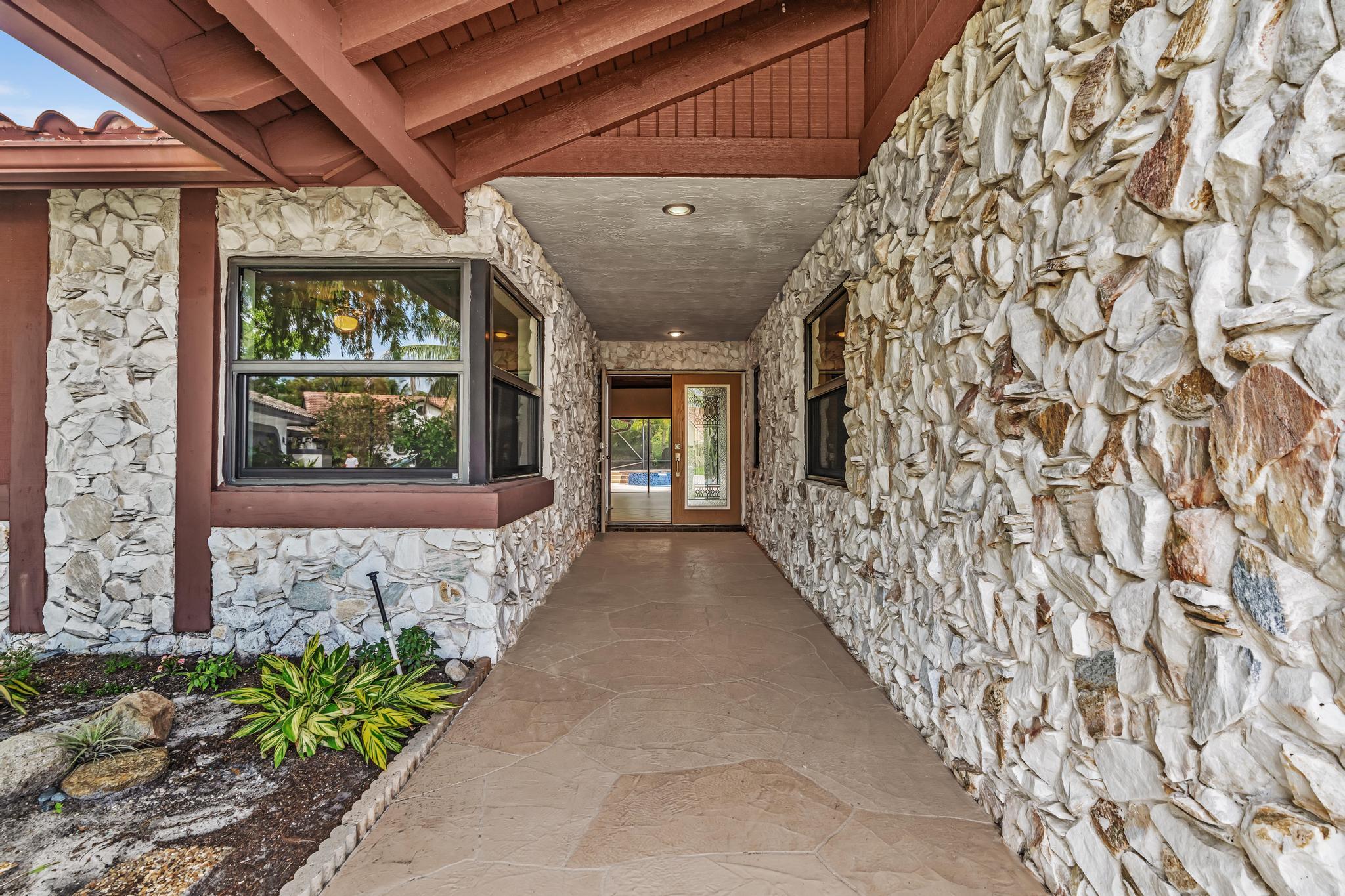 7908 NW 85TH, Tamarac FL 33321