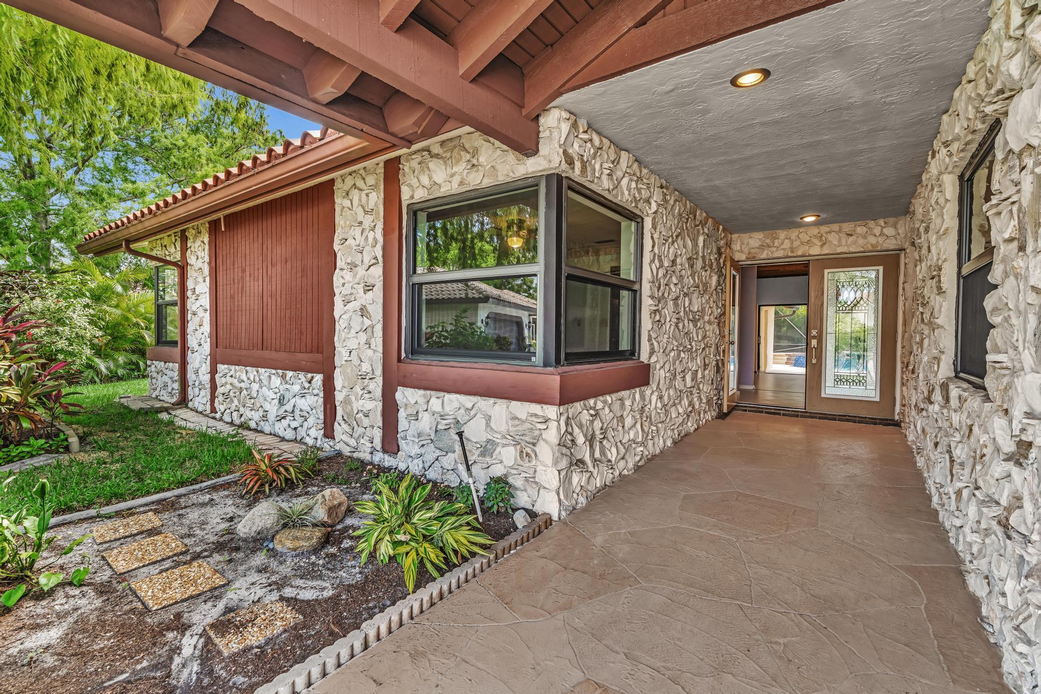 7908 NW 85TH, Tamarac FL 33321