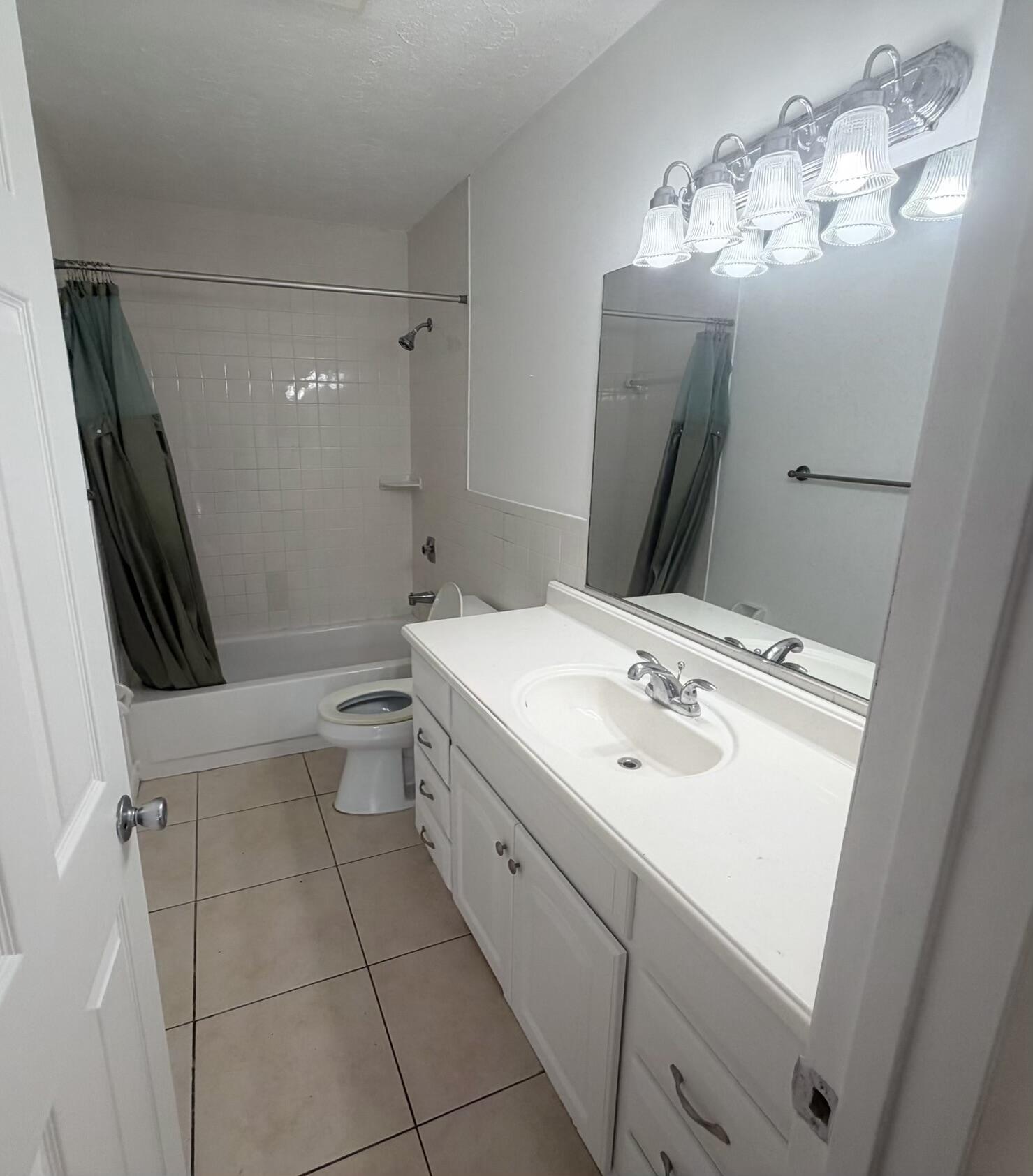 2855 BOSTON, Lake Worth FL 33462