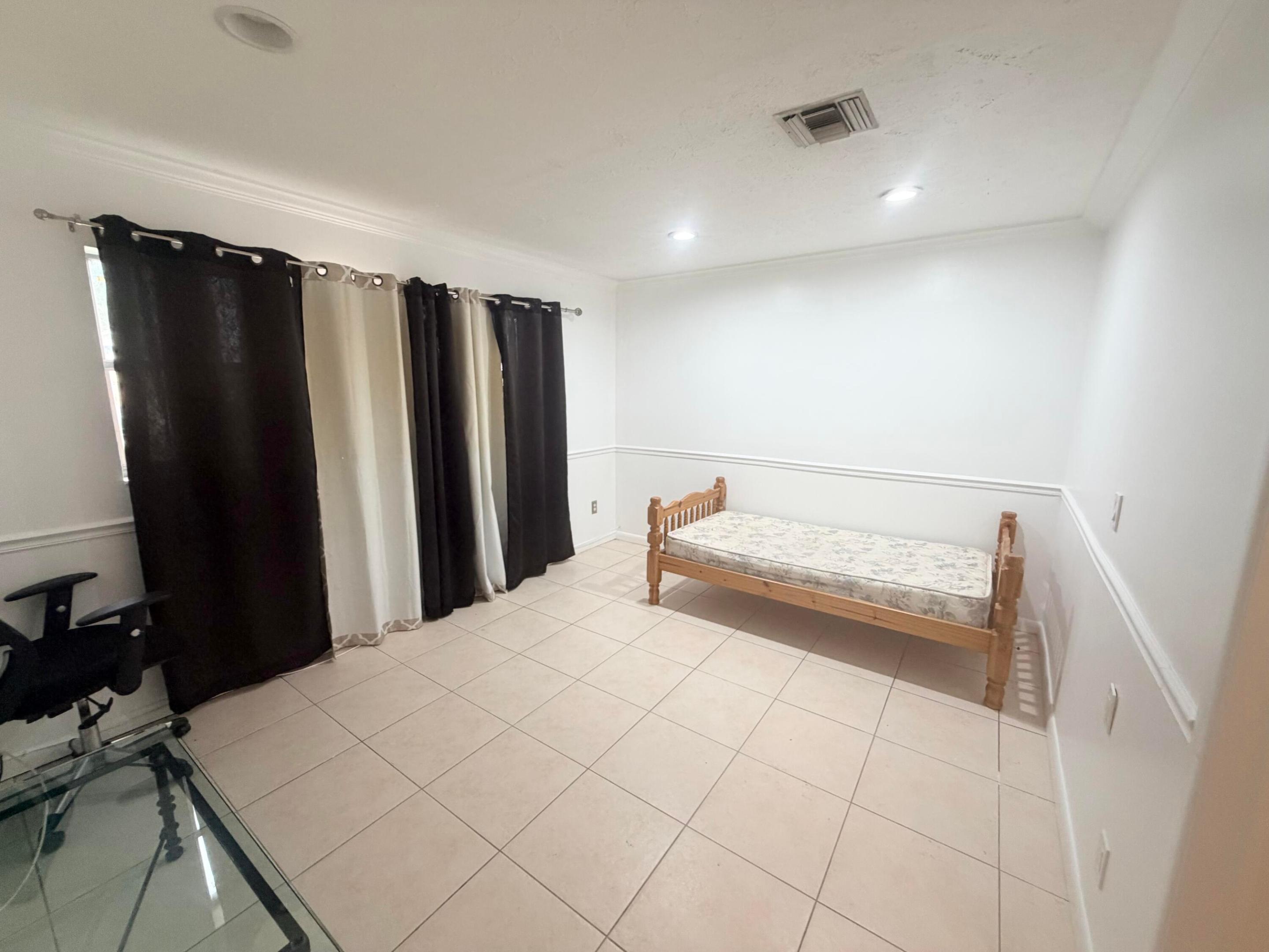 2855 BOSTON, Lake Worth FL 33462
