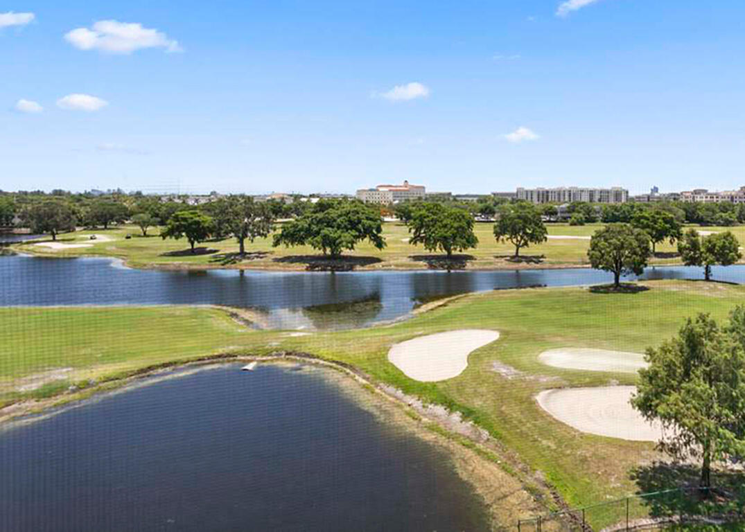 3001 W ROLLING HILLS #709, Davie FL 33328