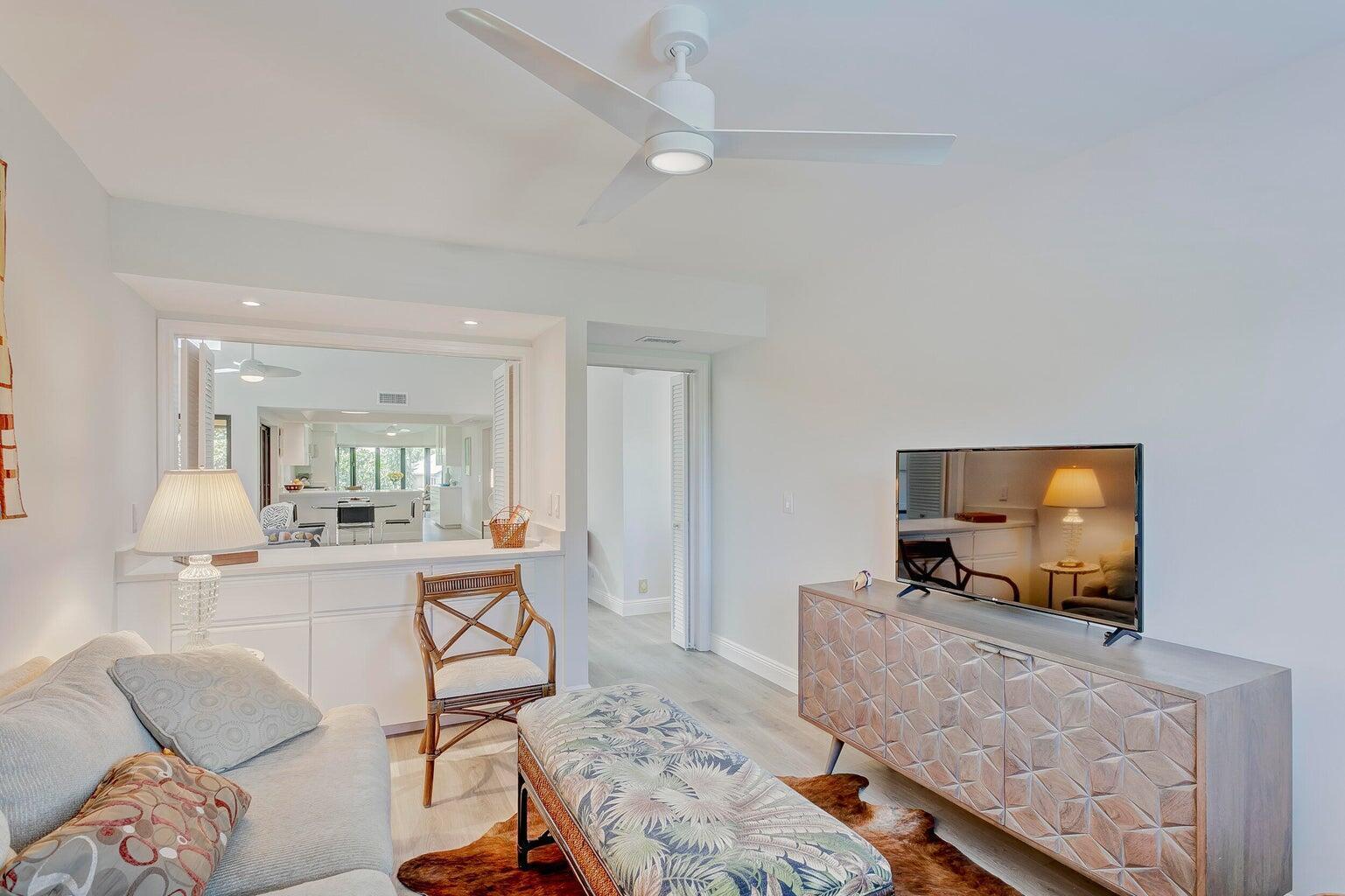 17053 Waterbend, Jupiter FL 33477