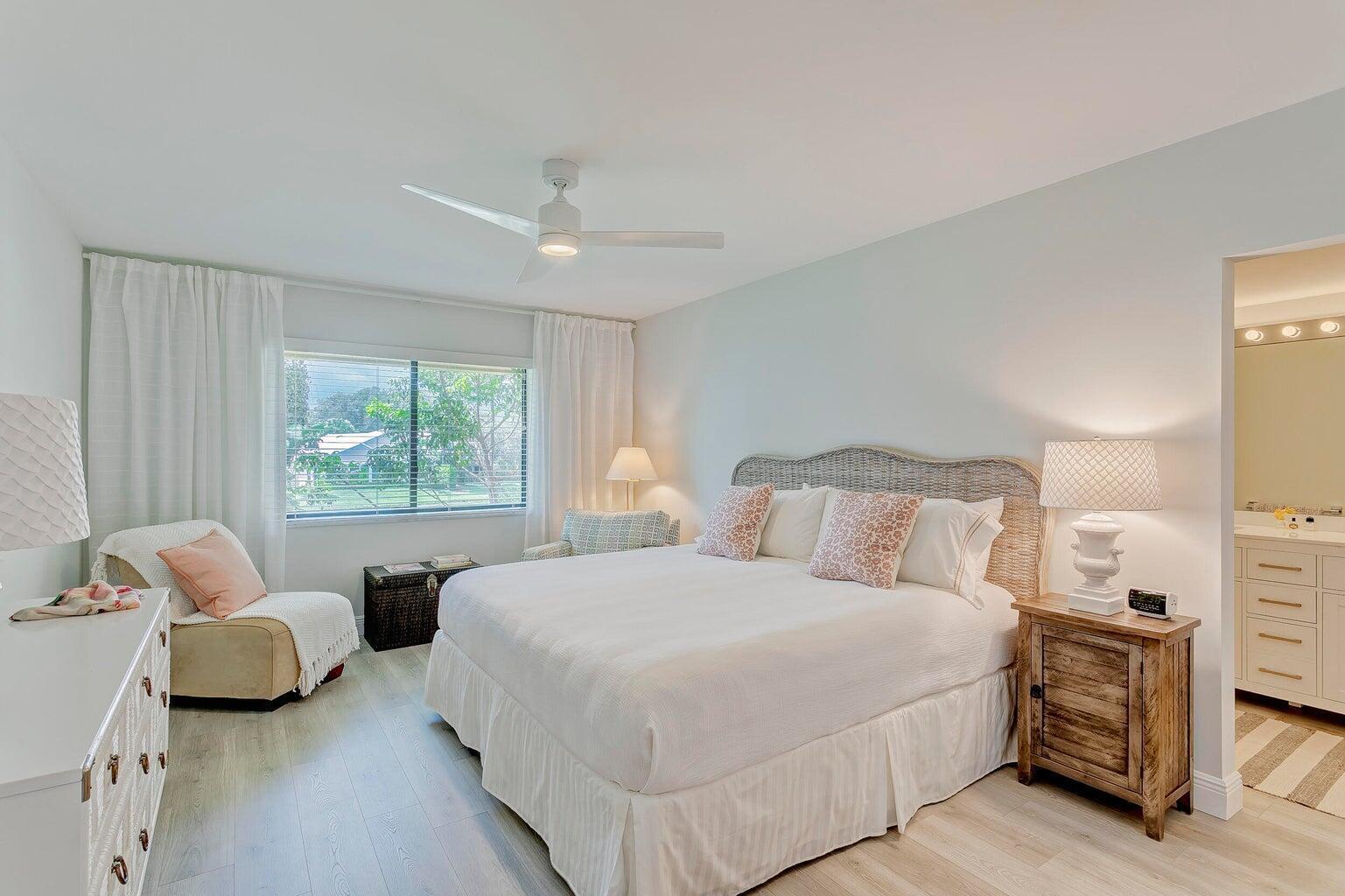 17053 Waterbend, Jupiter FL 33477