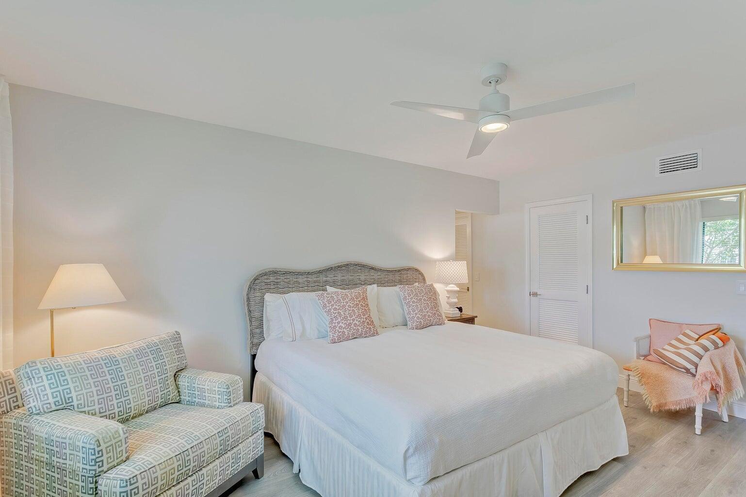 17053 Waterbend, Jupiter FL 33477