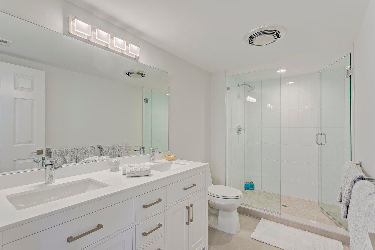 17053 Waterbend, Jupiter FL 33477