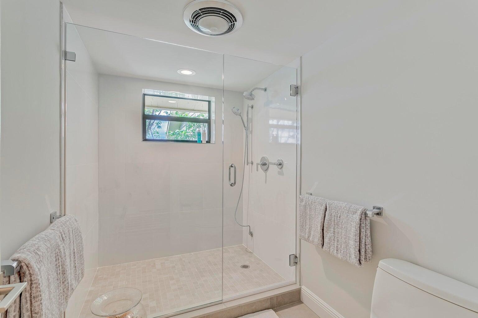 17053 Waterbend, Jupiter FL 33477