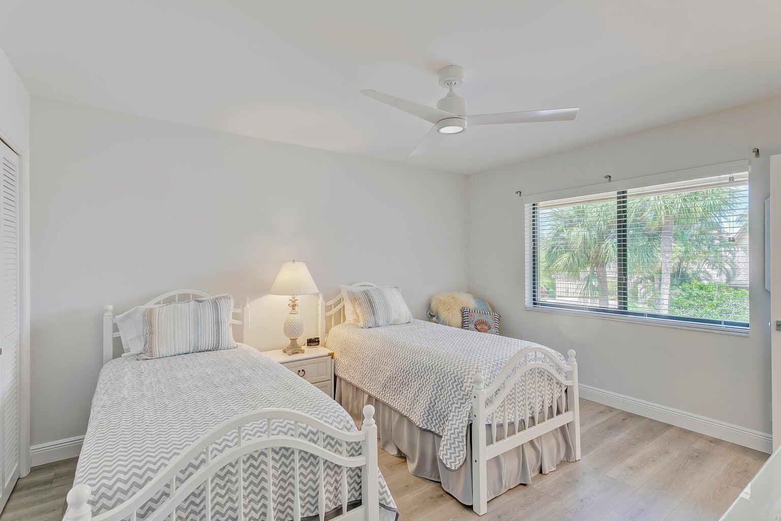 17053 Waterbend, Jupiter FL 33477