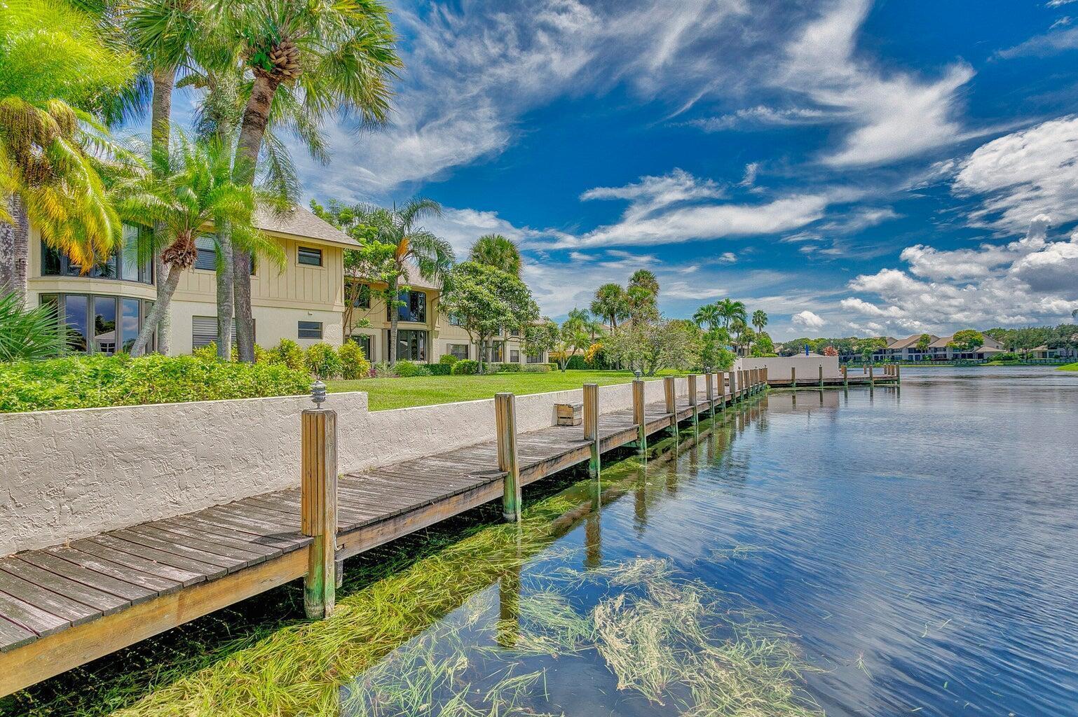 17053 Waterbend, Jupiter FL 33477