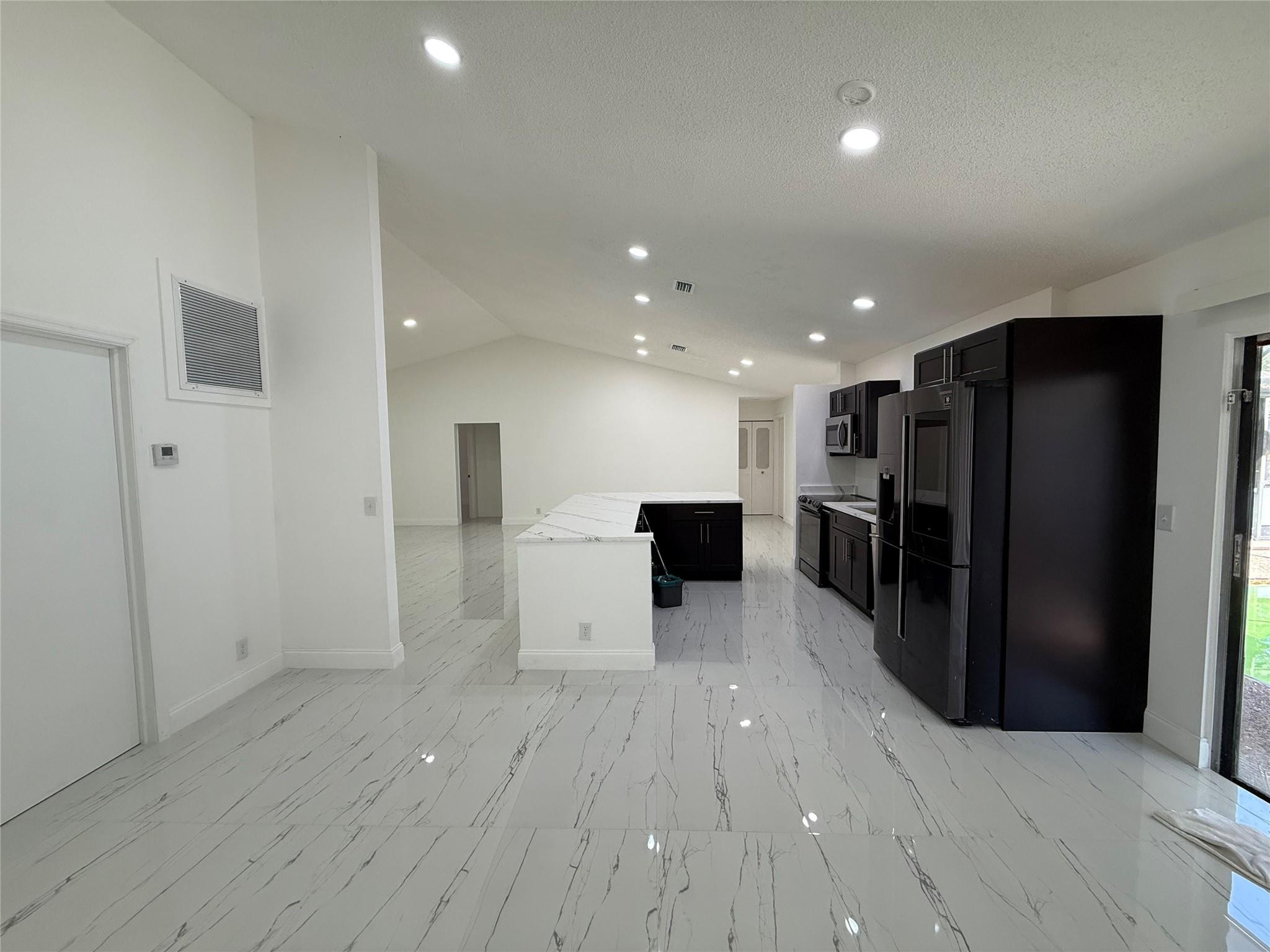 7400 SW 11TH, North Lauderdale FL 33068