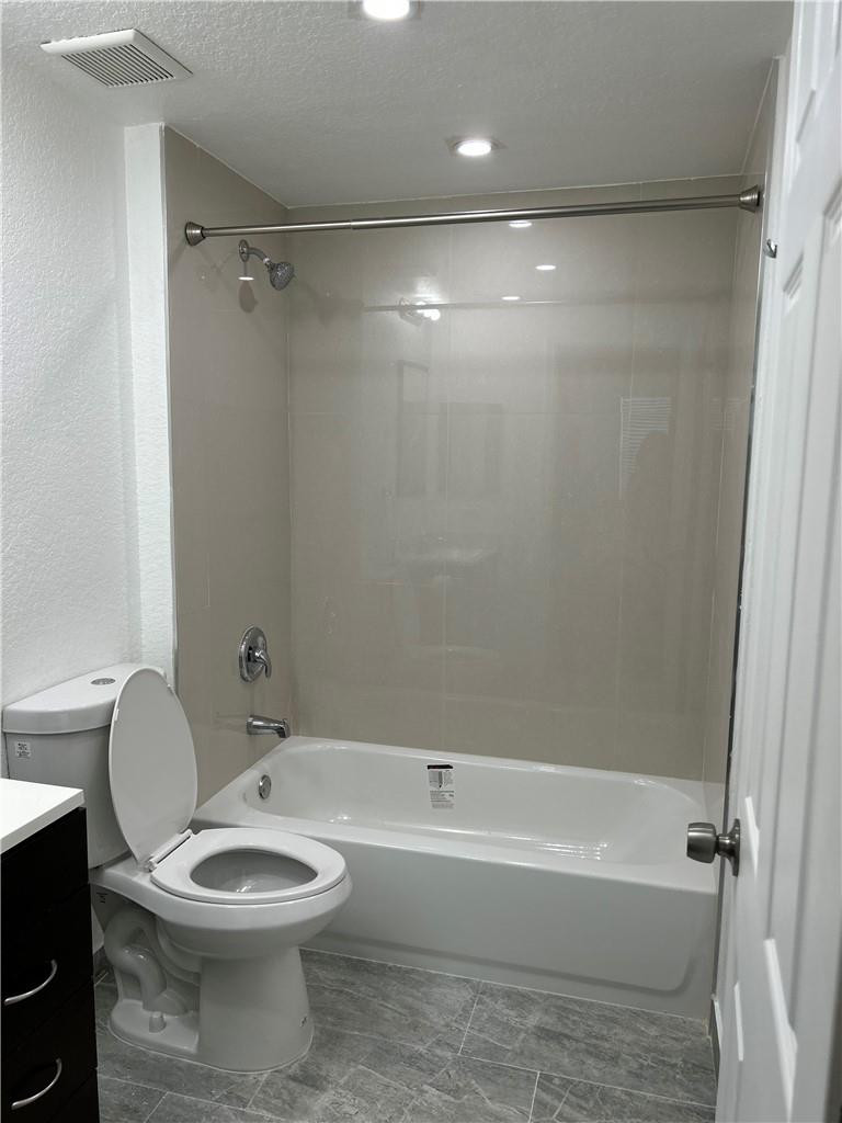 403 BELMONT #403, North Lauderdale FL 33068