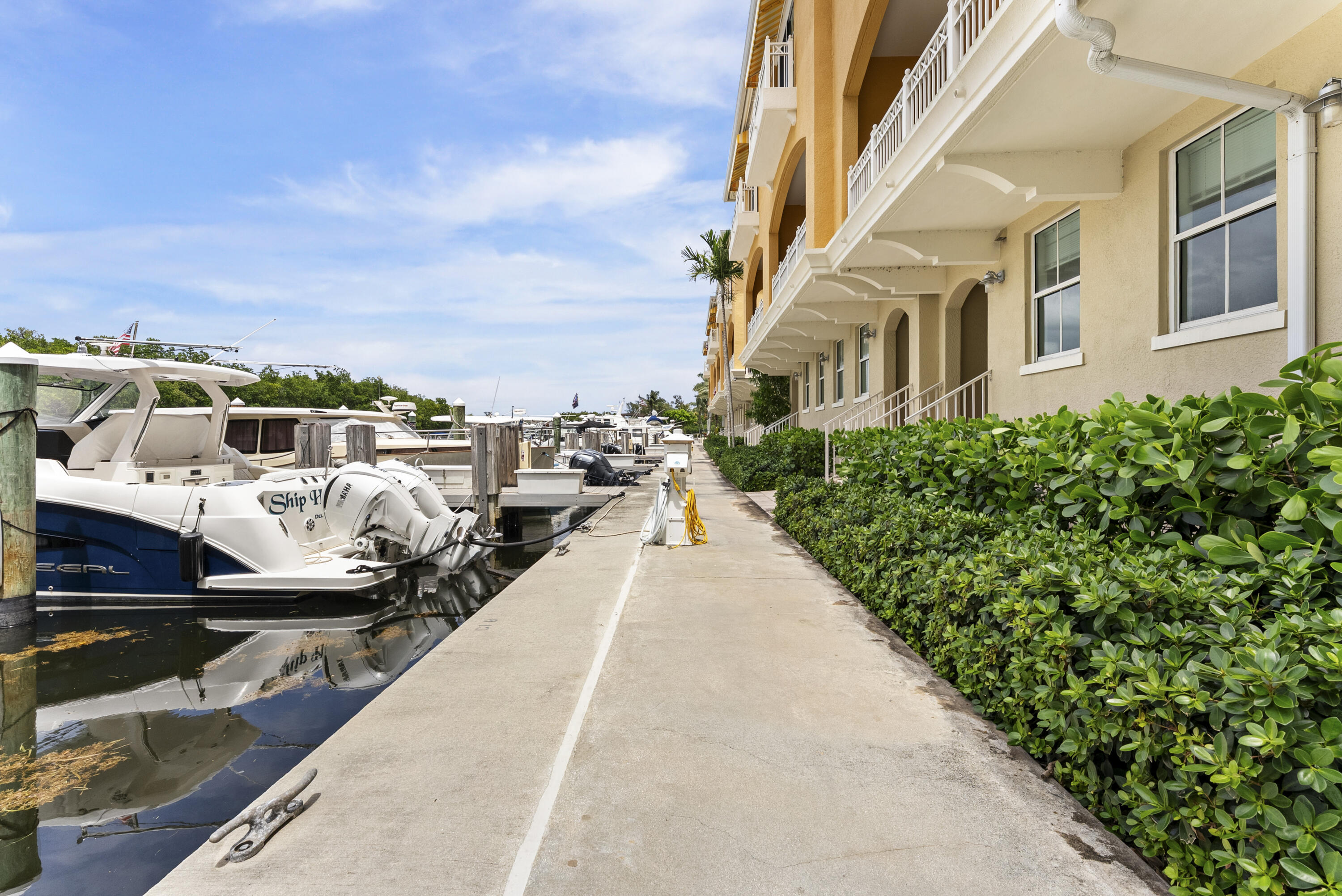 643 CASA LOMA, Boynton Beach FL 33435