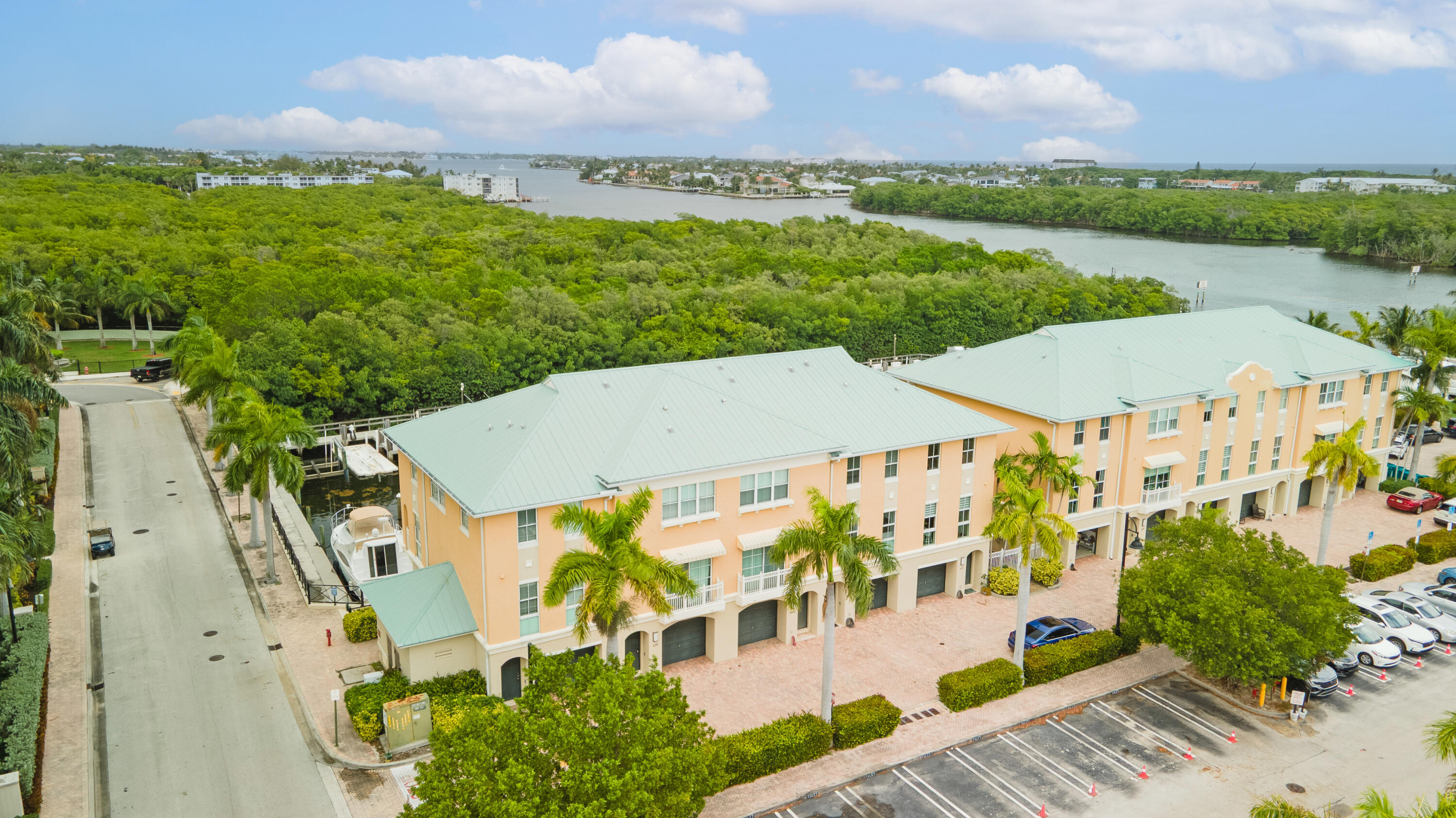 643 CASA LOMA, Boynton Beach FL 33435