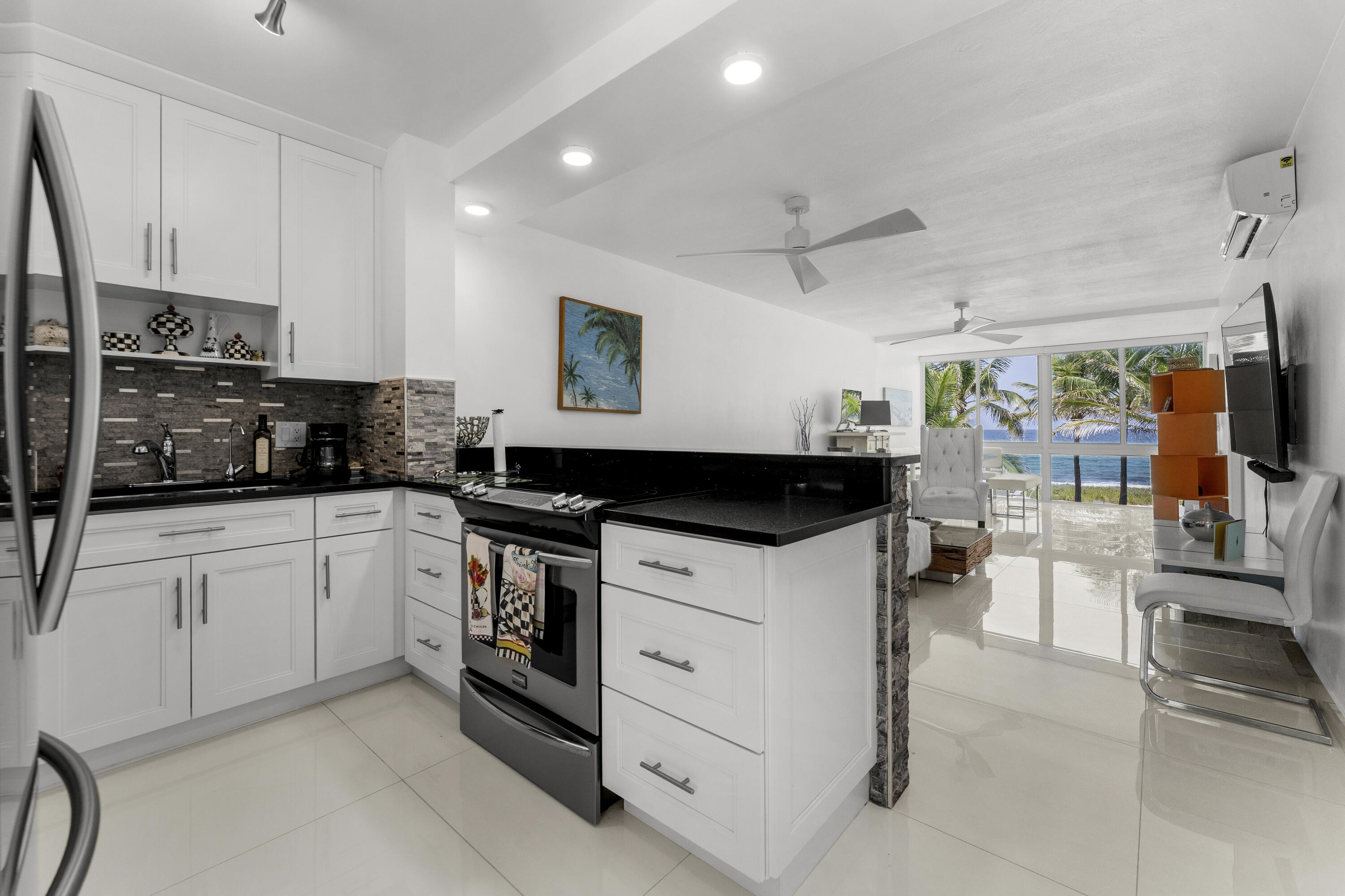 1041 HILLSBORO MILE #5, Hillsboro Beach FL 33062
