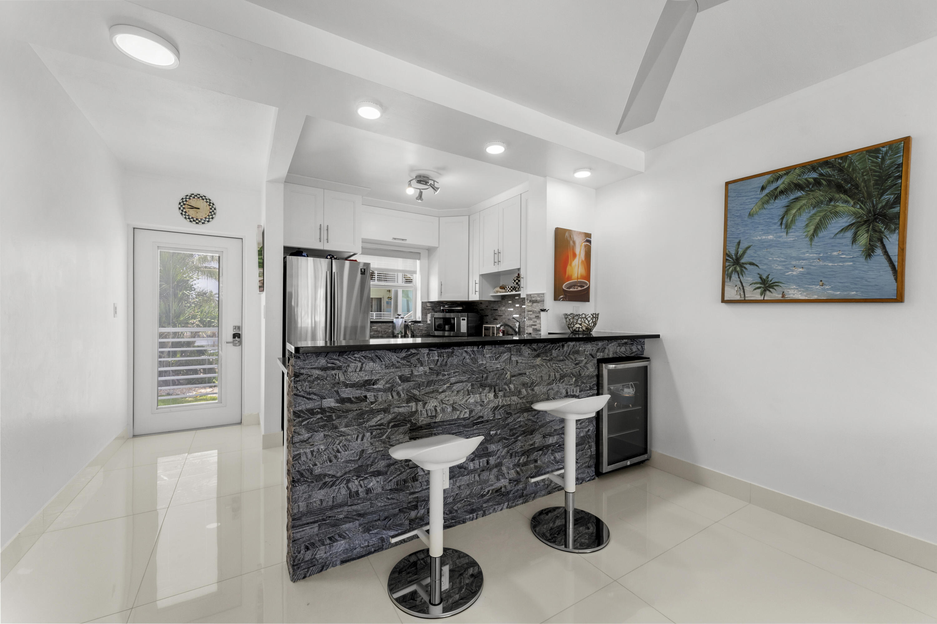 1041 HILLSBORO MILE #5, Hillsboro Beach FL 33062