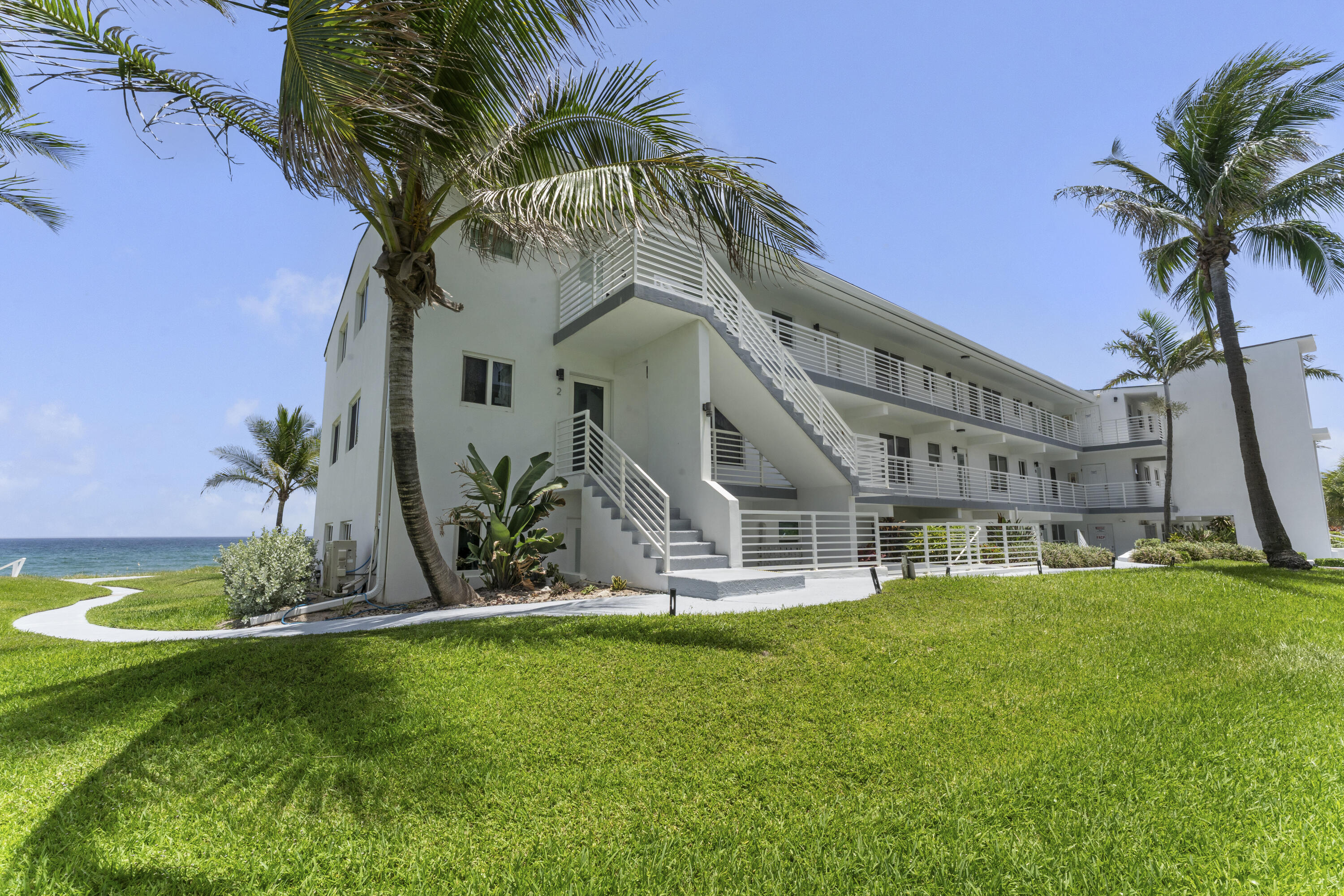 1041 HILLSBORO MILE #5, Hillsboro Beach FL 33062