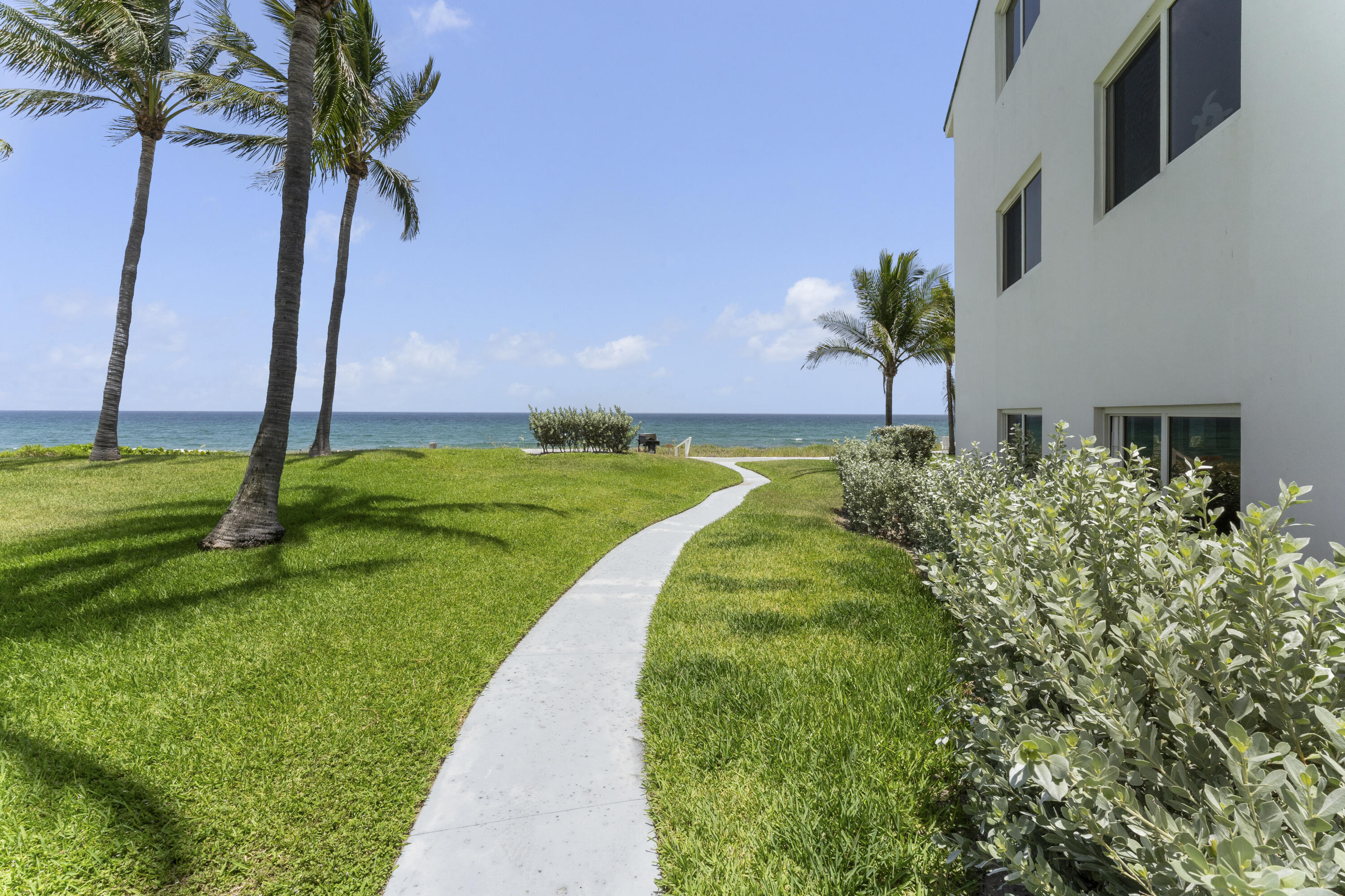 1041 HILLSBORO MILE #5, Hillsboro Beach FL 33062