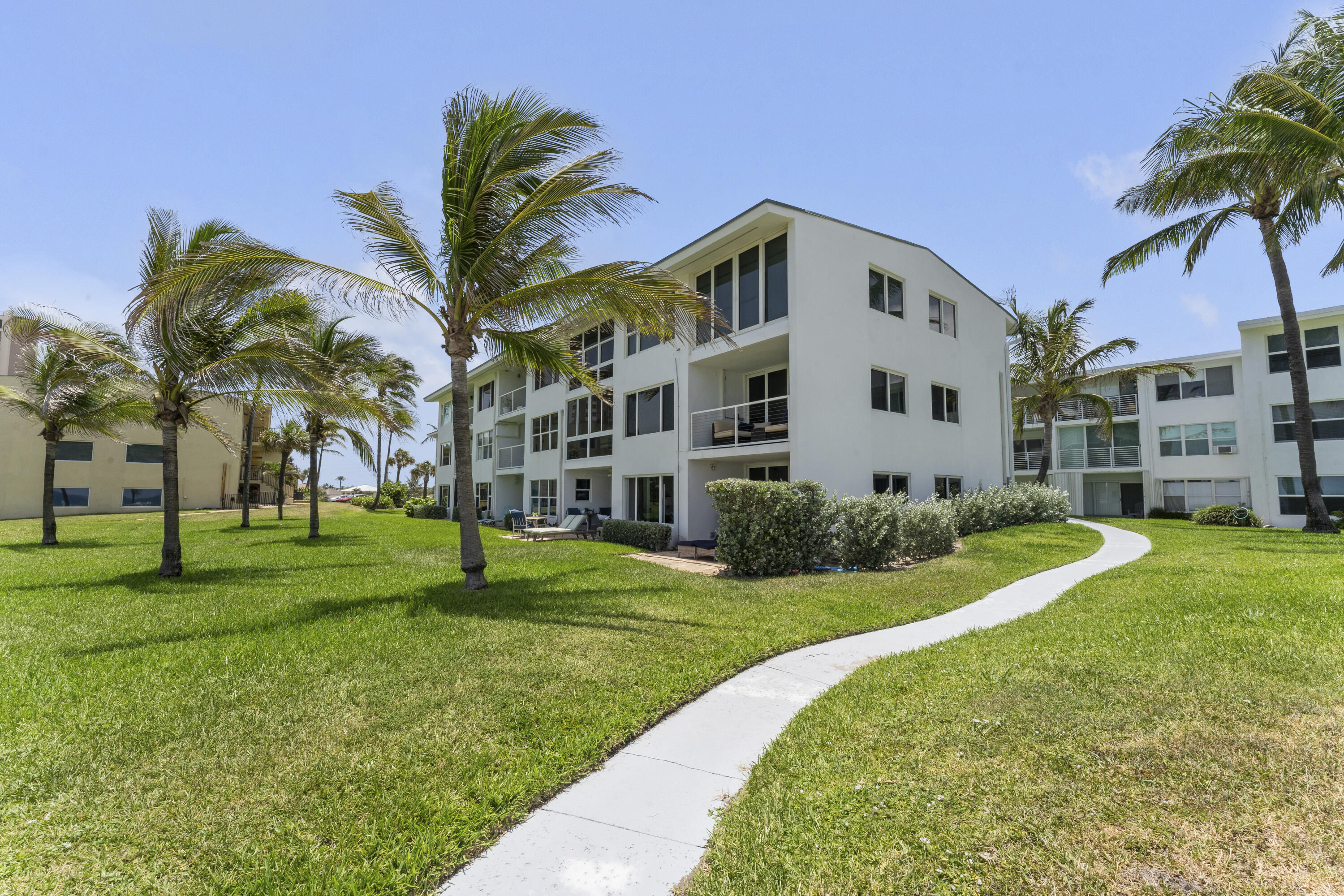 1041 HILLSBORO MILE #5, Hillsboro Beach FL 33062