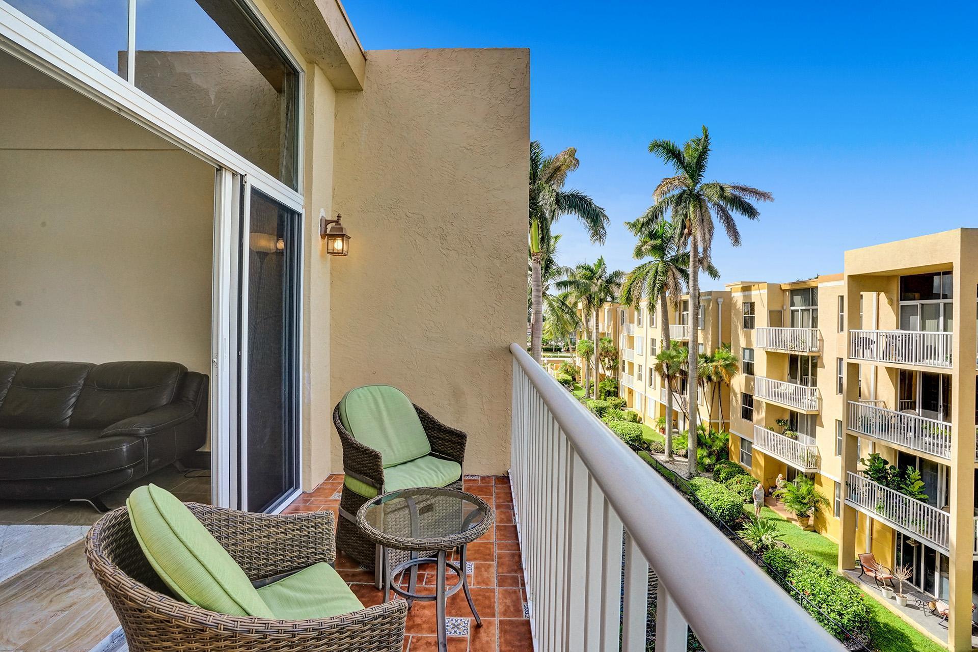 1350 SE 3RD #406, Dania Beach FL 33004