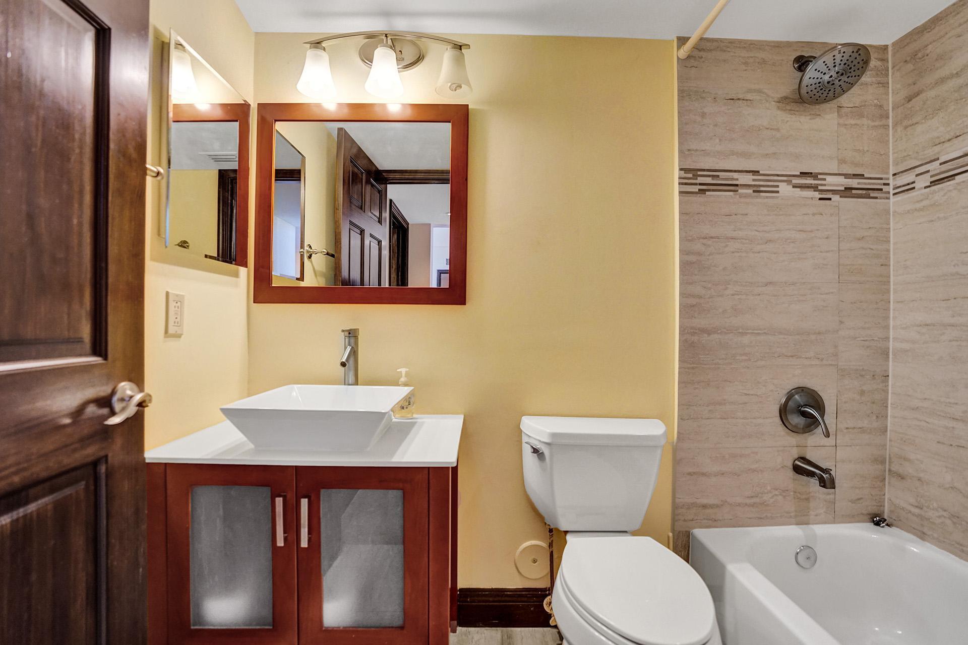 1350 SE 3RD #406, Dania Beach FL 33004
