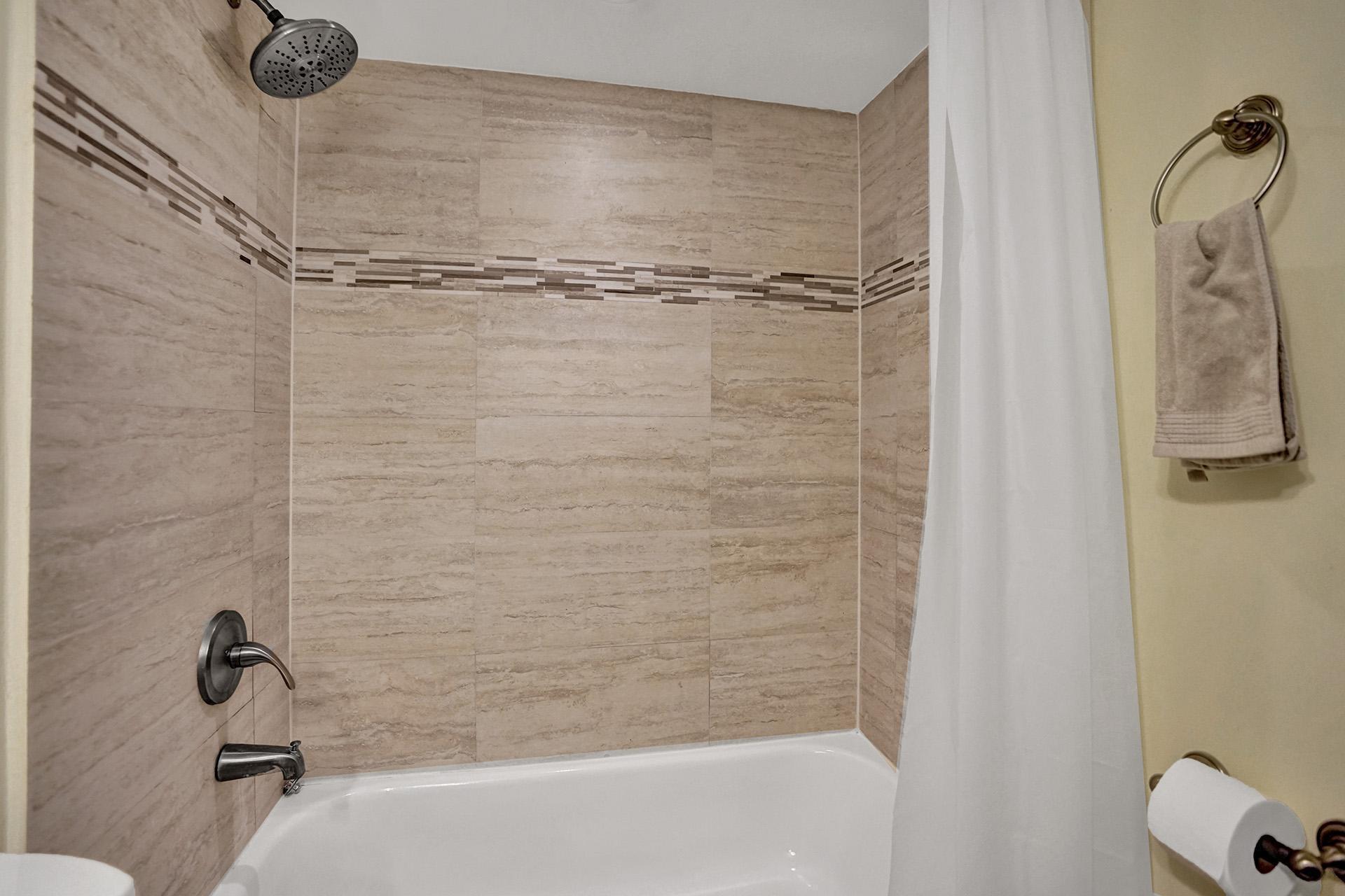 1350 SE 3RD #406, Dania Beach FL 33004