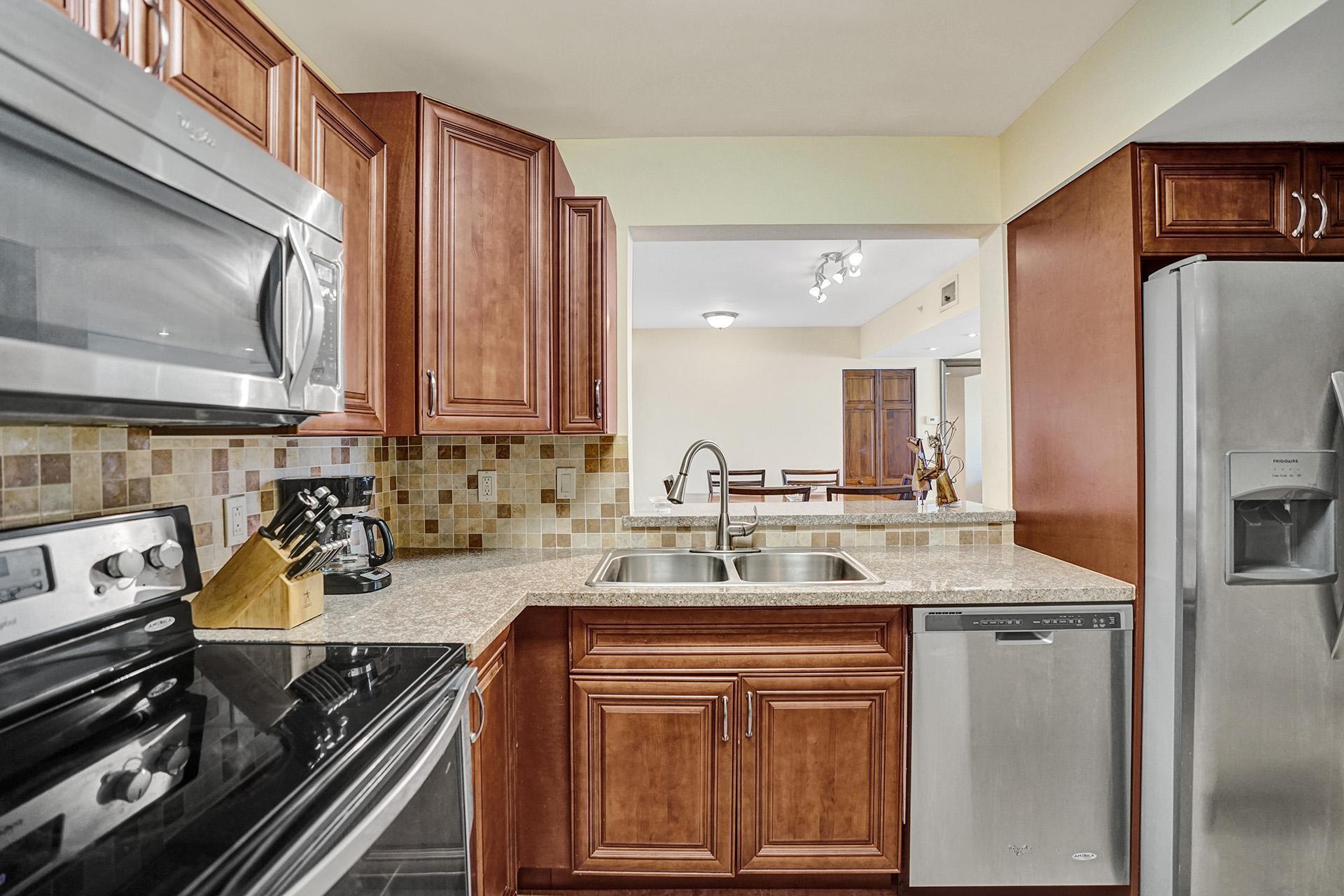1350 SE 3RD #406, Dania Beach FL 33004