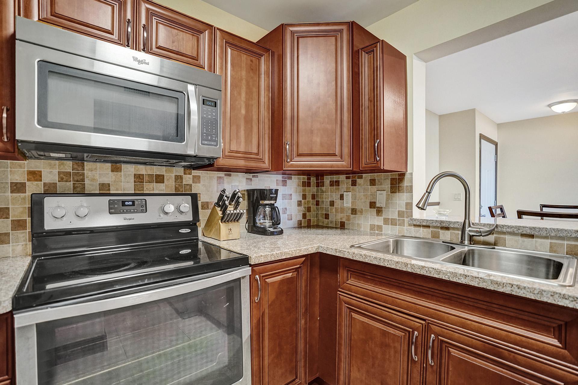 1350 SE 3RD #406, Dania Beach FL 33004