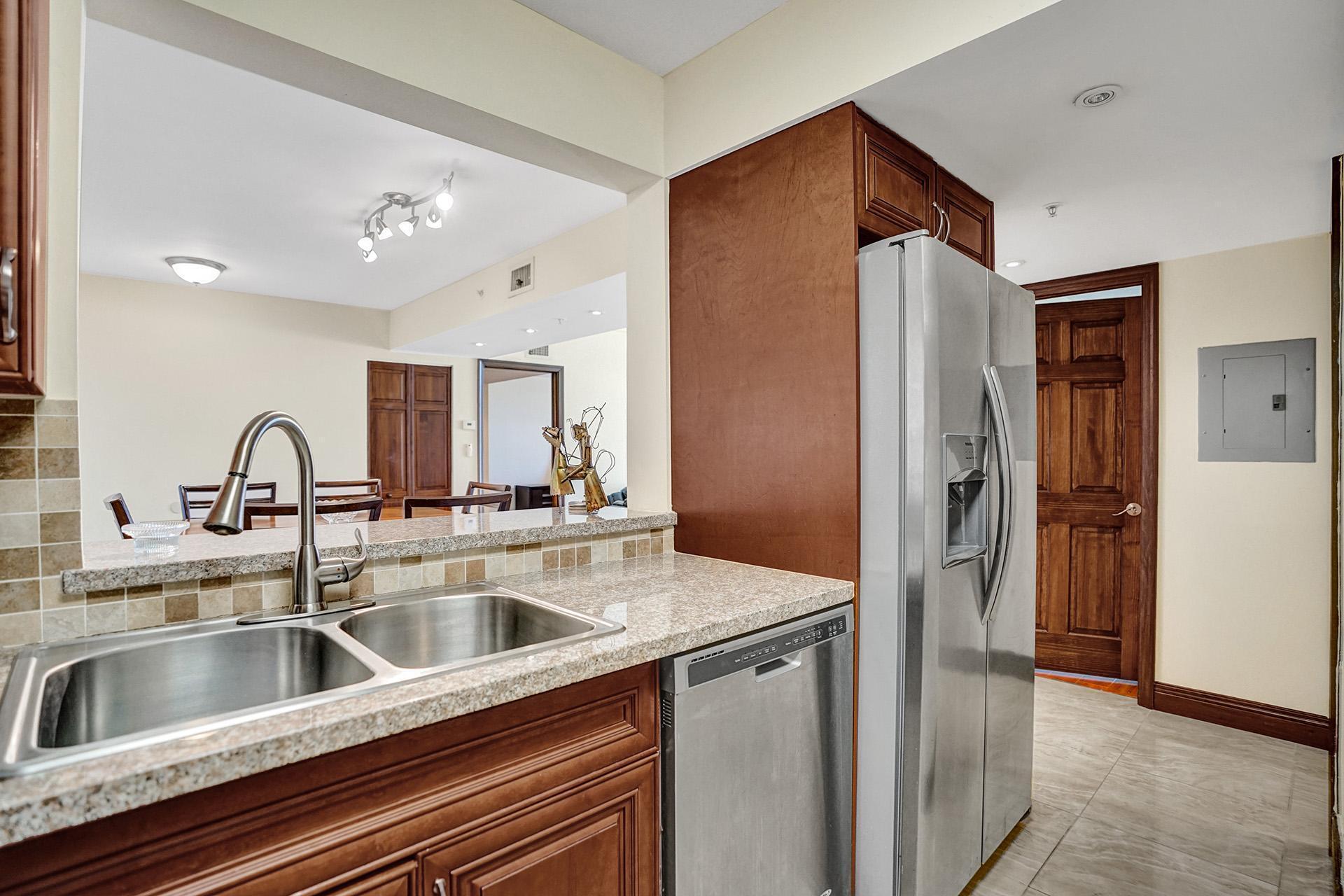 1350 SE 3RD #406, Dania Beach FL 33004