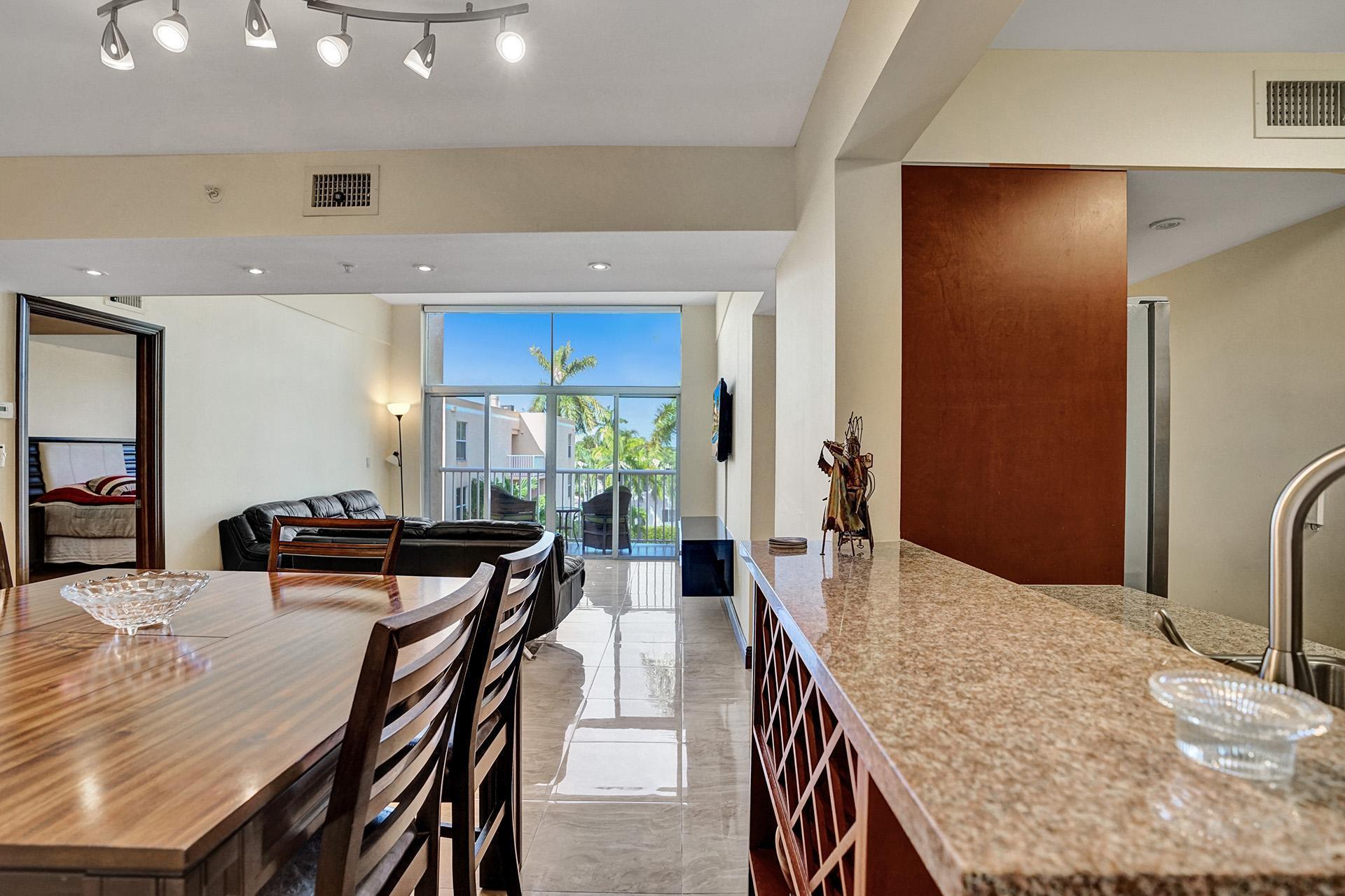 1350 SE 3RD #406, Dania Beach FL 33004