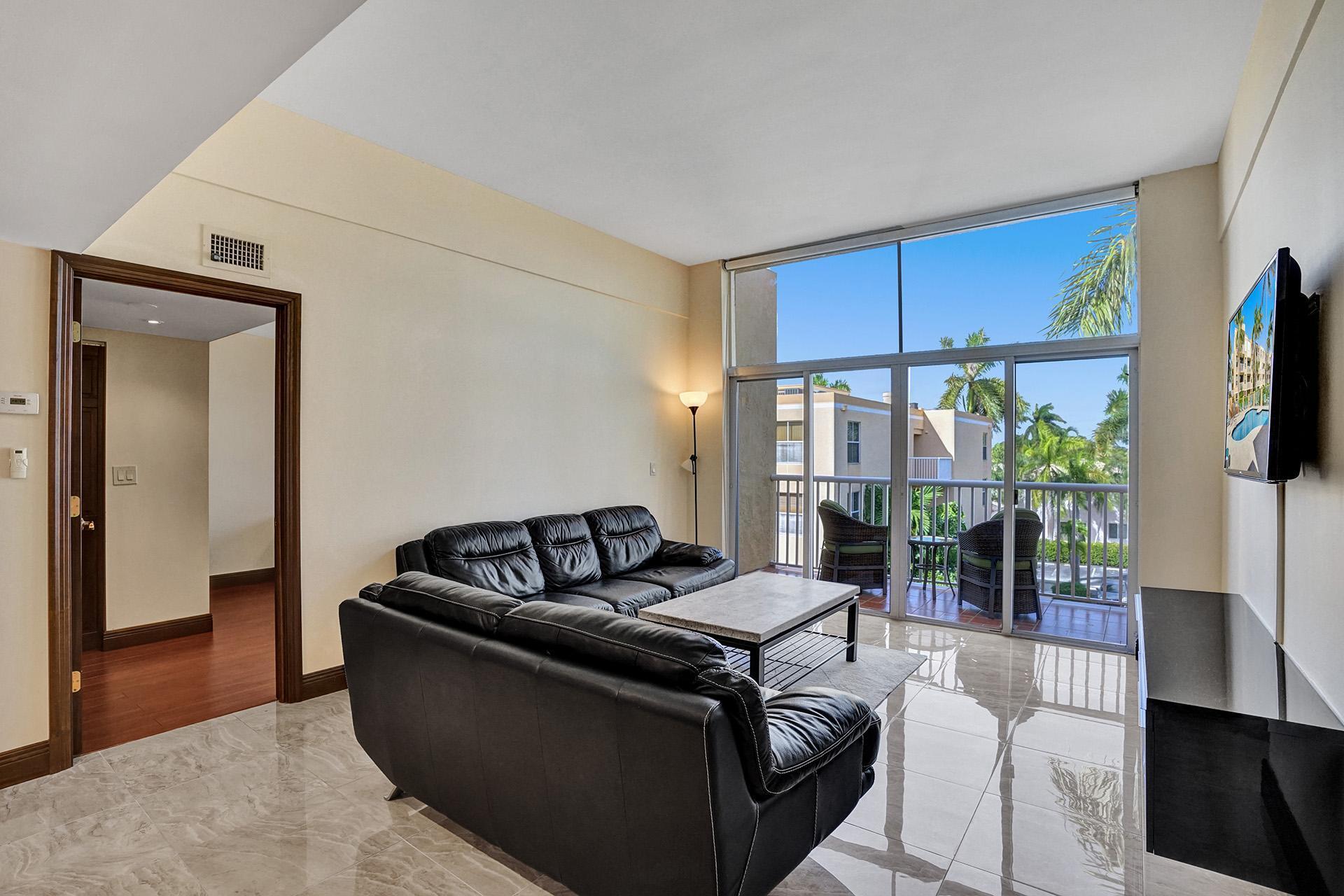 1350 SE 3RD #406, Dania Beach FL 33004