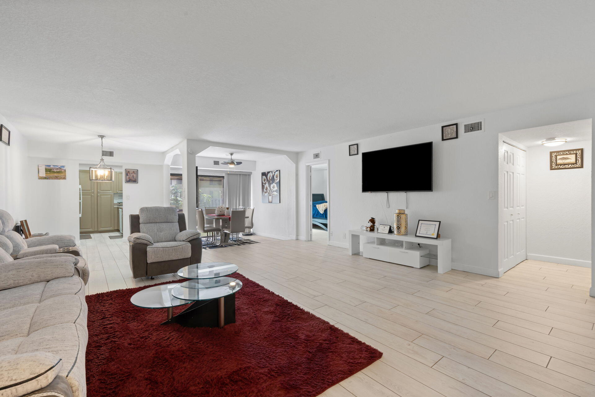 9592 SW 1st #13-F, Coral Springs FL 33071