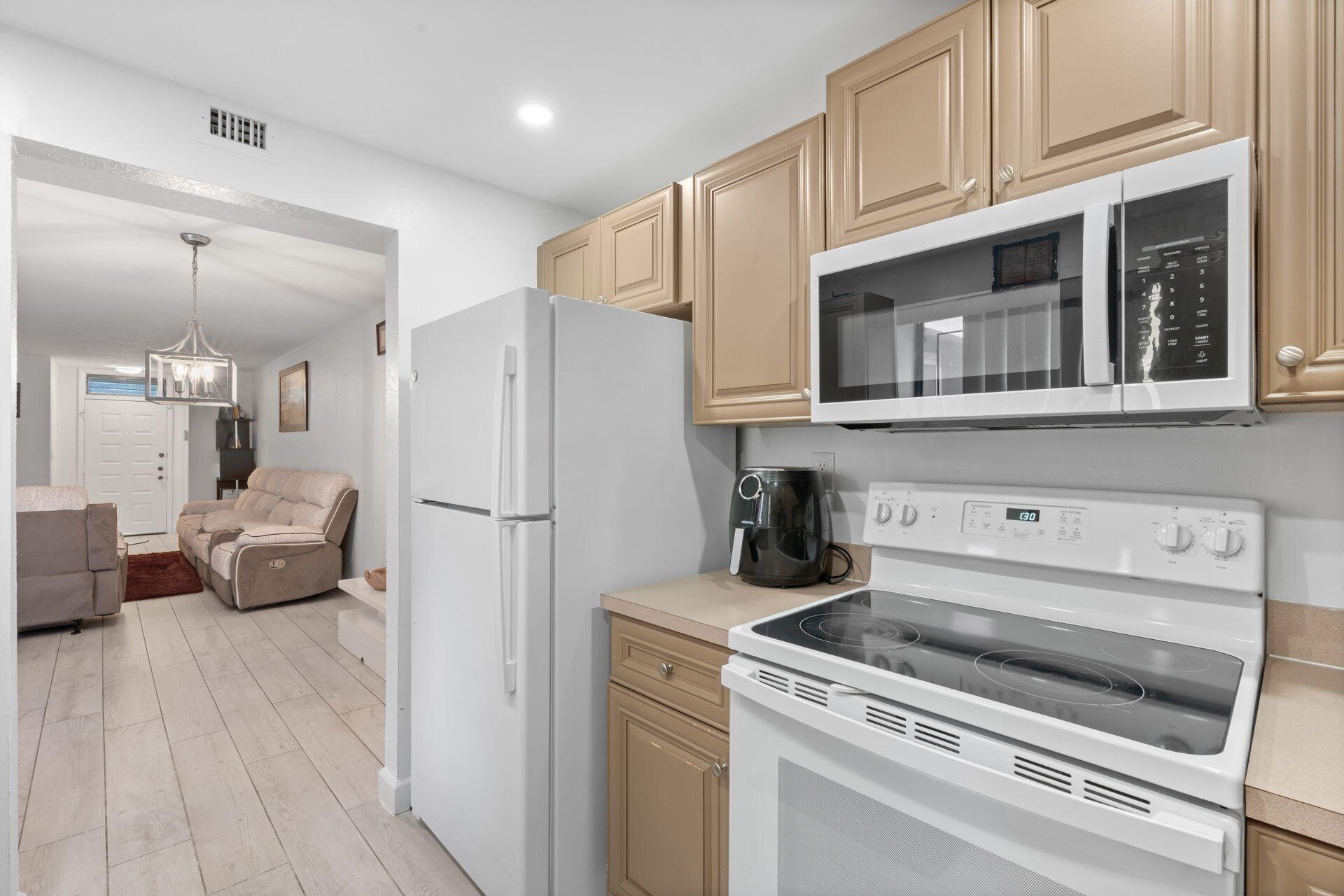 9592 SW 1st #13-F, Coral Springs FL 33071