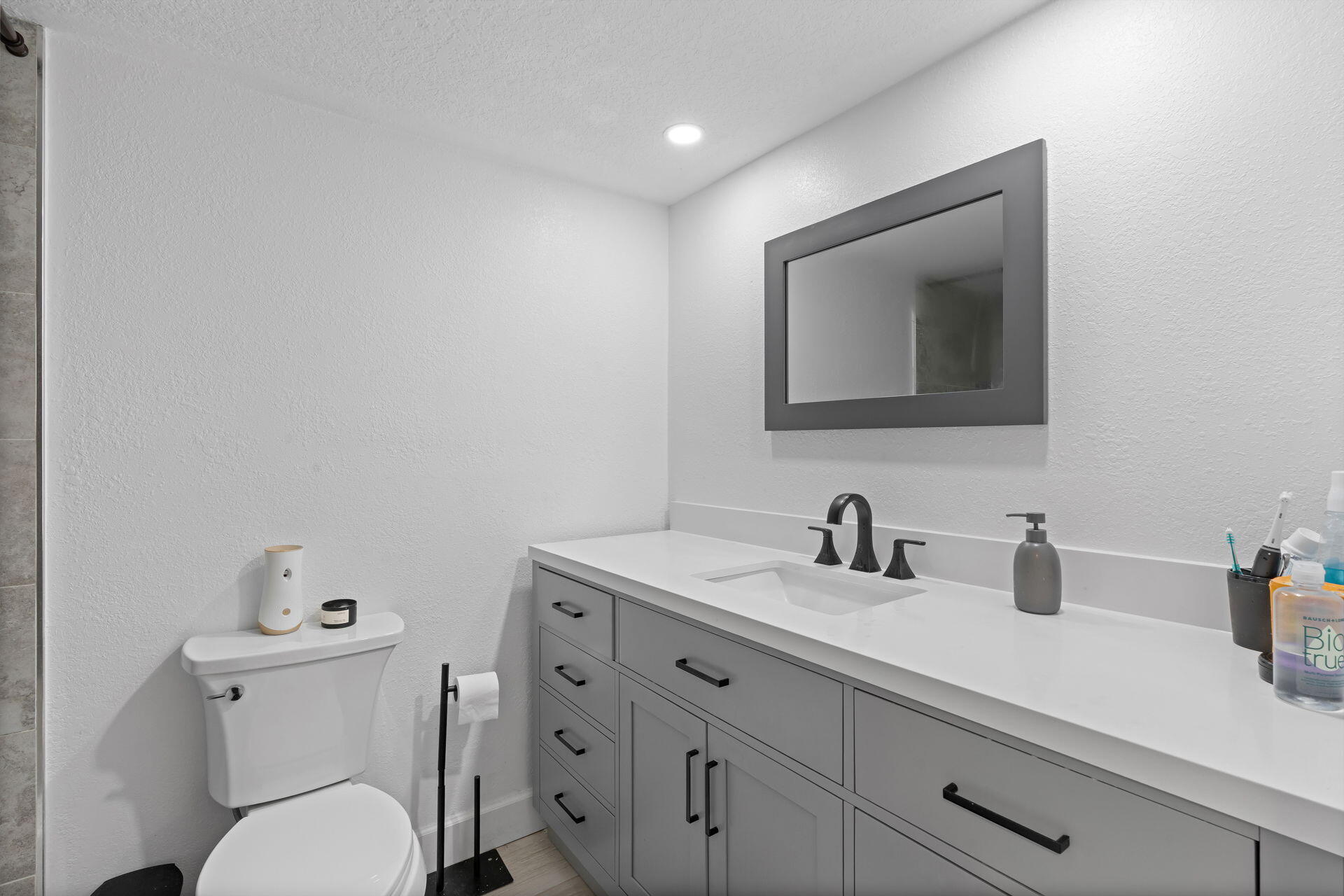 9592 SW 1st #13-F, Coral Springs FL 33071