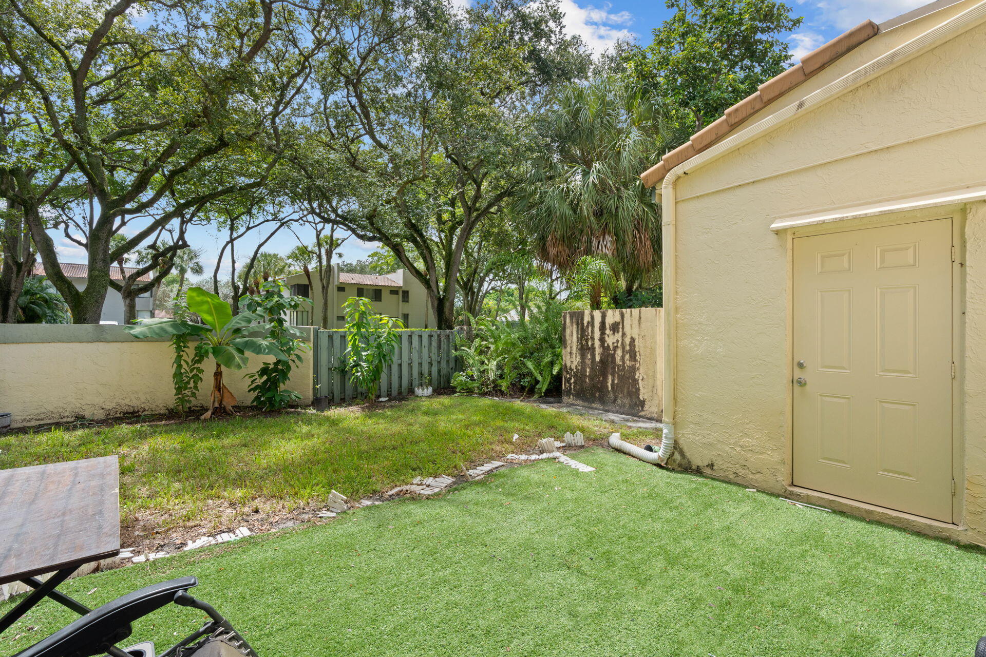 9592 SW 1st #13-F, Coral Springs FL 33071