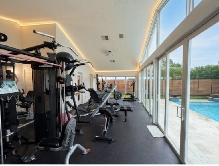 7360 NW 83RD, Tamarac FL 33321