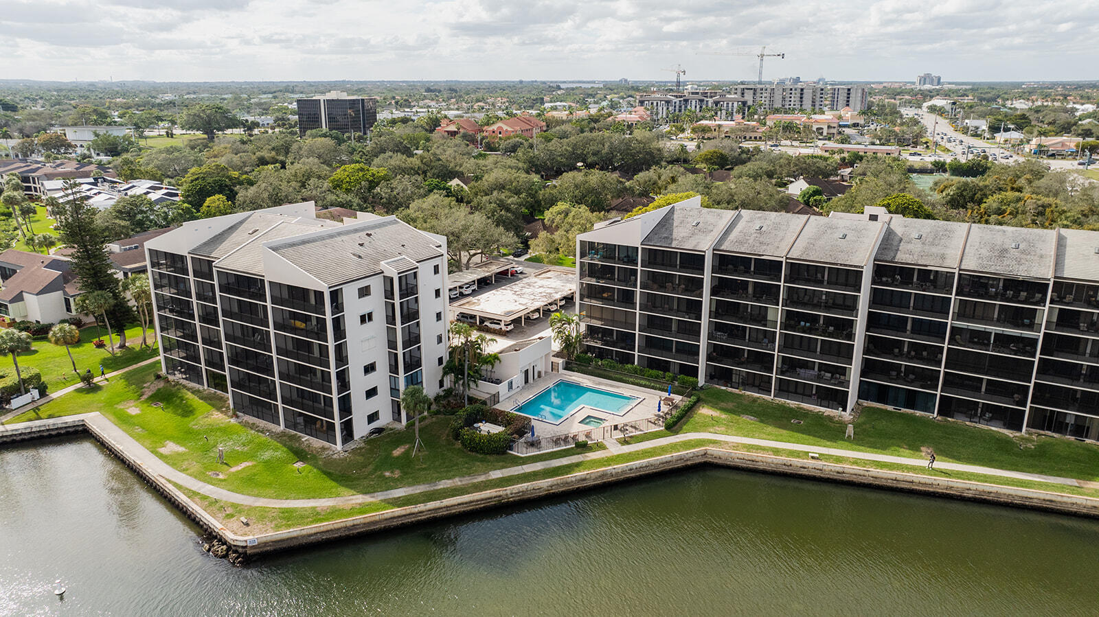 11370 Twelve Oaks #118, North Palm Beach FL 33408