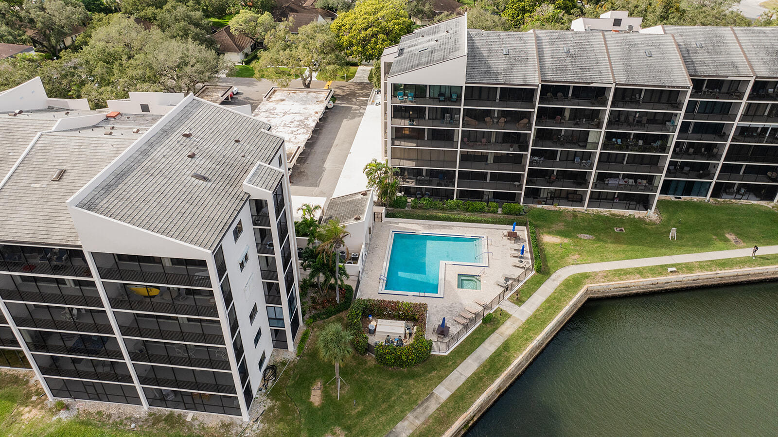 11370 Twelve Oaks #118, North Palm Beach FL 33408