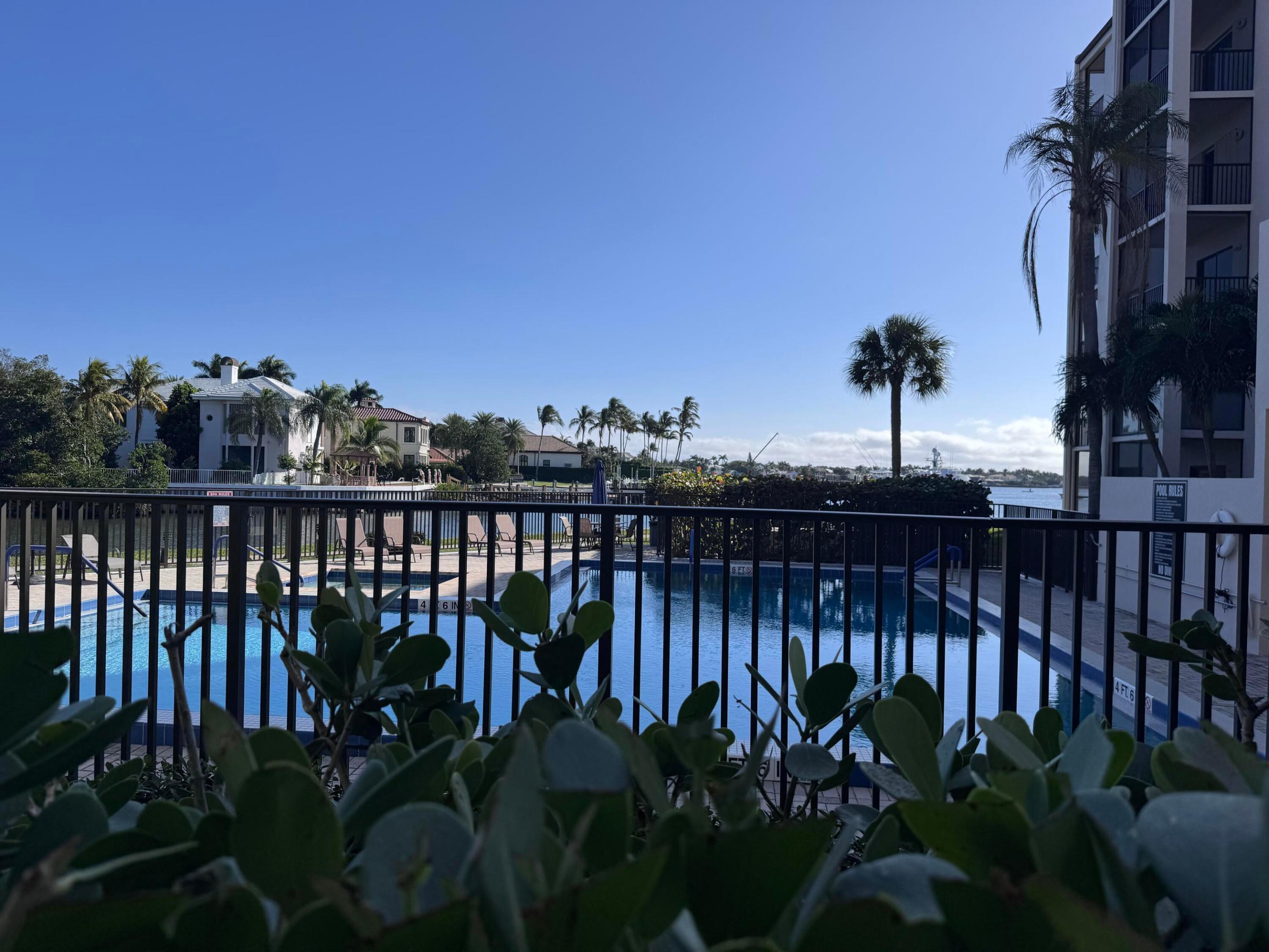 11370 Twelve Oaks #118, North Palm Beach FL 33408