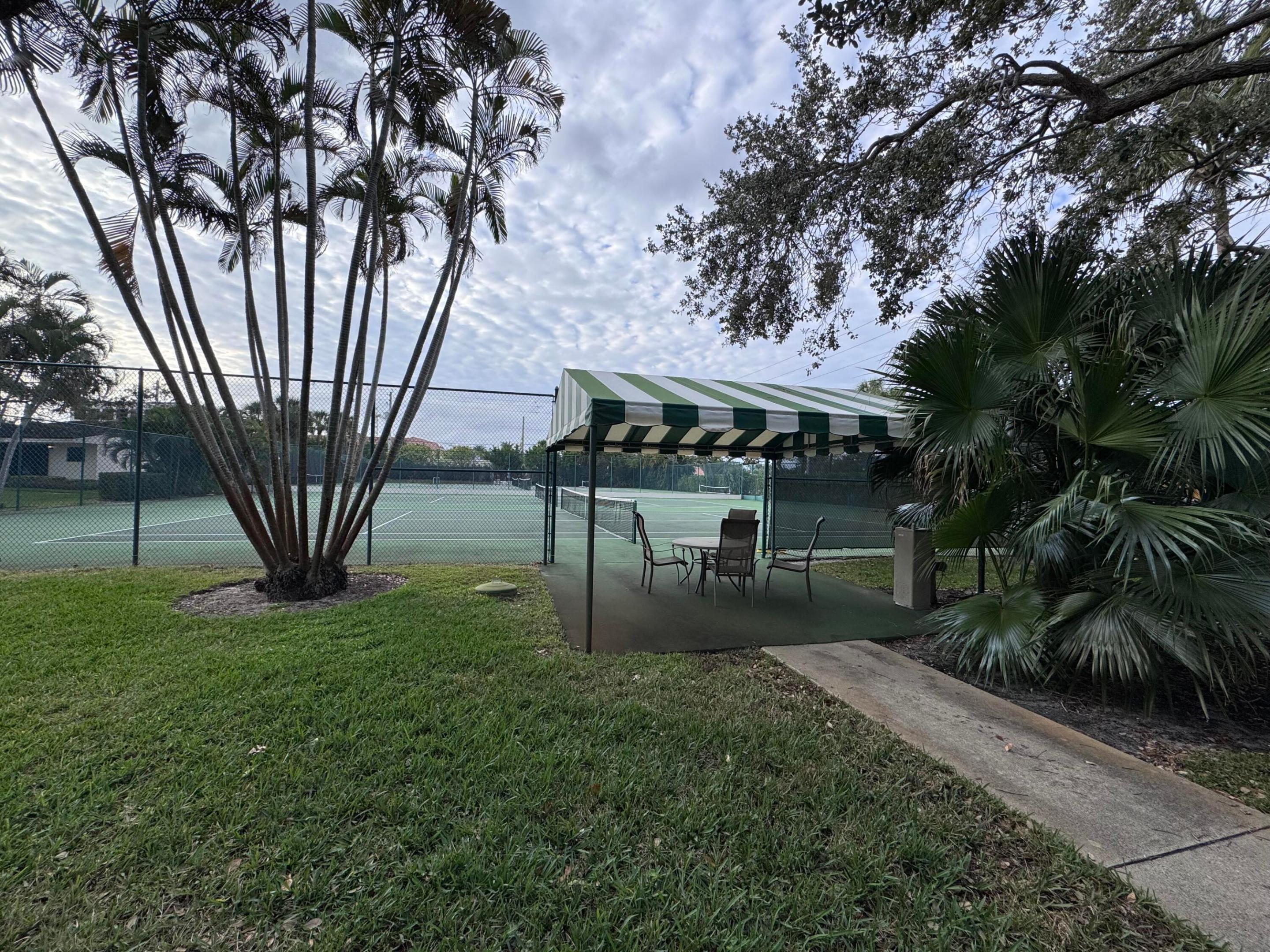 11370 Twelve Oaks #118, North Palm Beach FL 33408