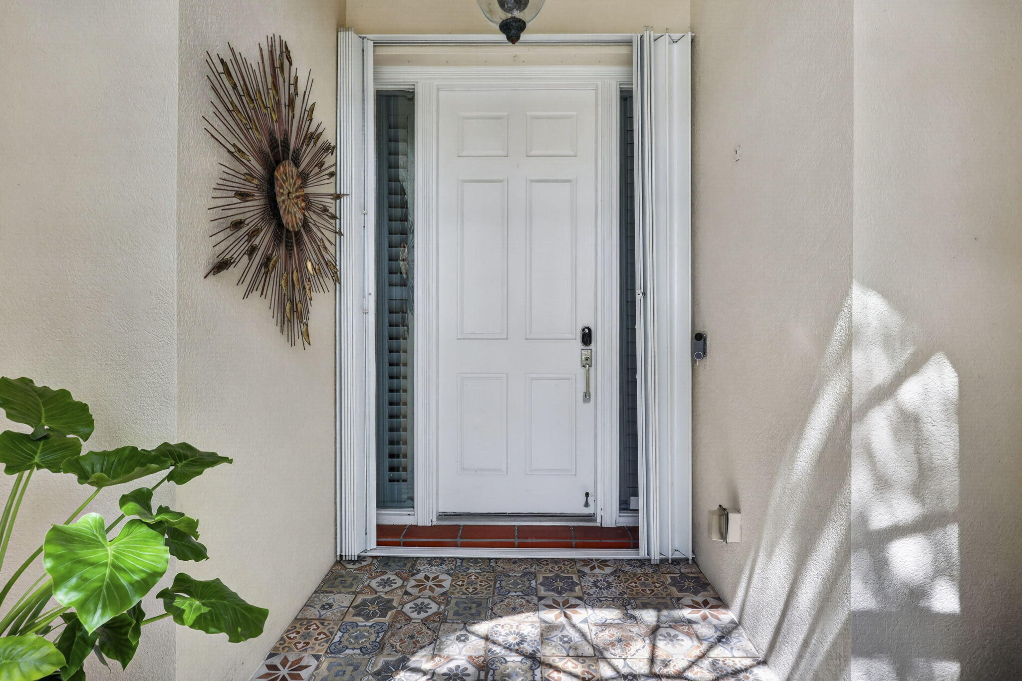 7605 Red River #Rear-Round, West Palm Beach FL 33411