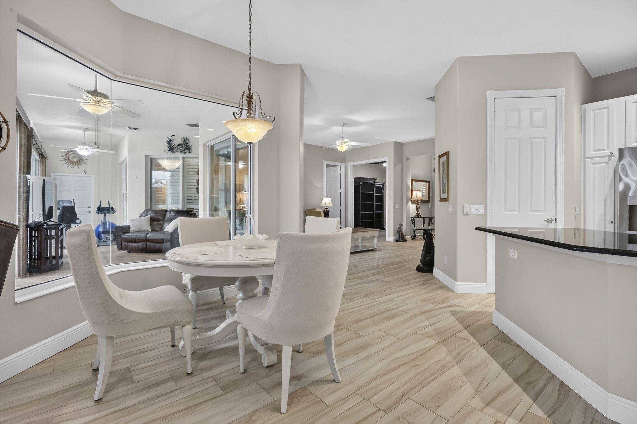 7605 Red River #Rear-Round, West Palm Beach FL 33411
