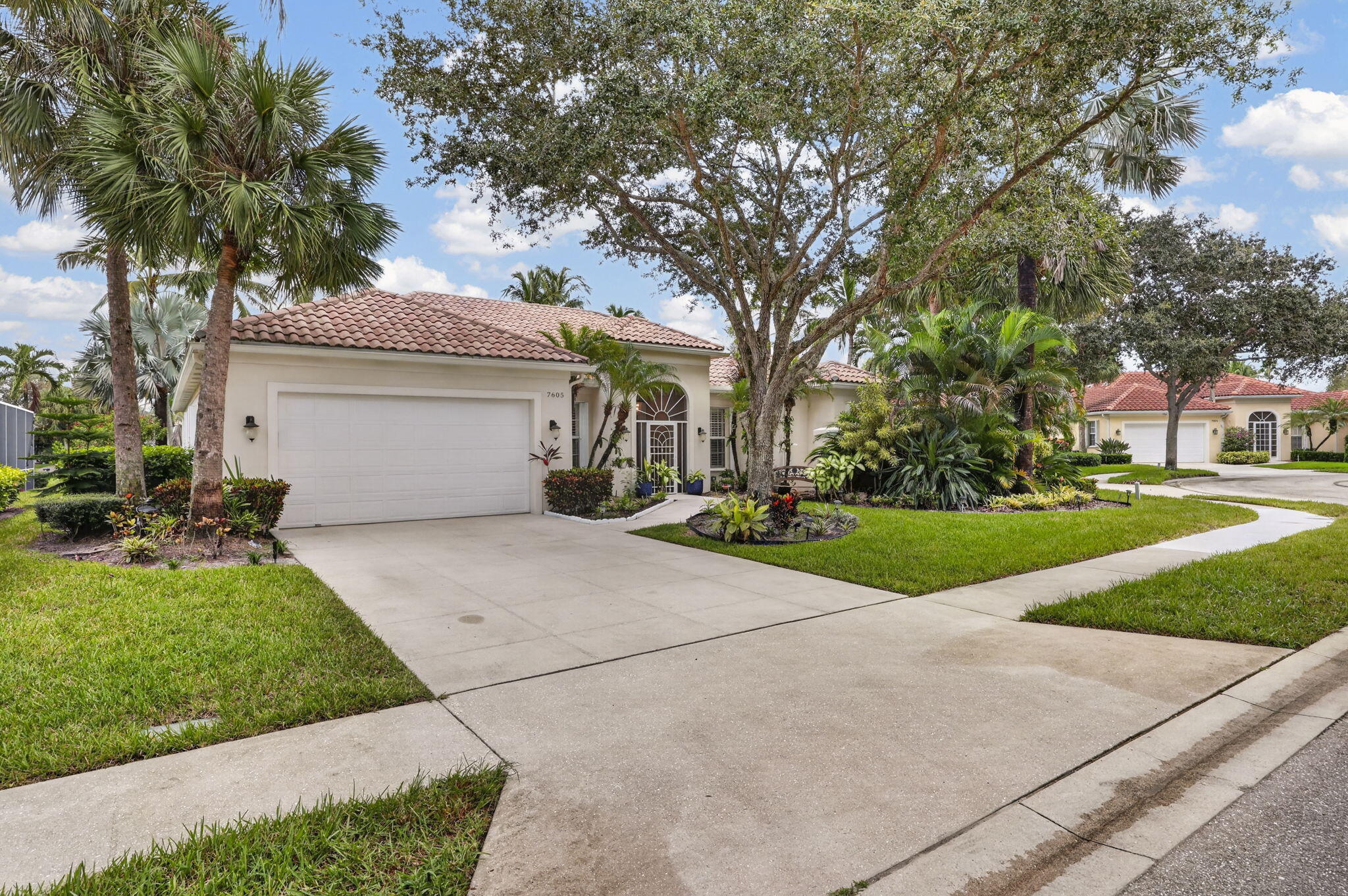 7605 Red River #Rear-Round, West Palm Beach FL 33411
