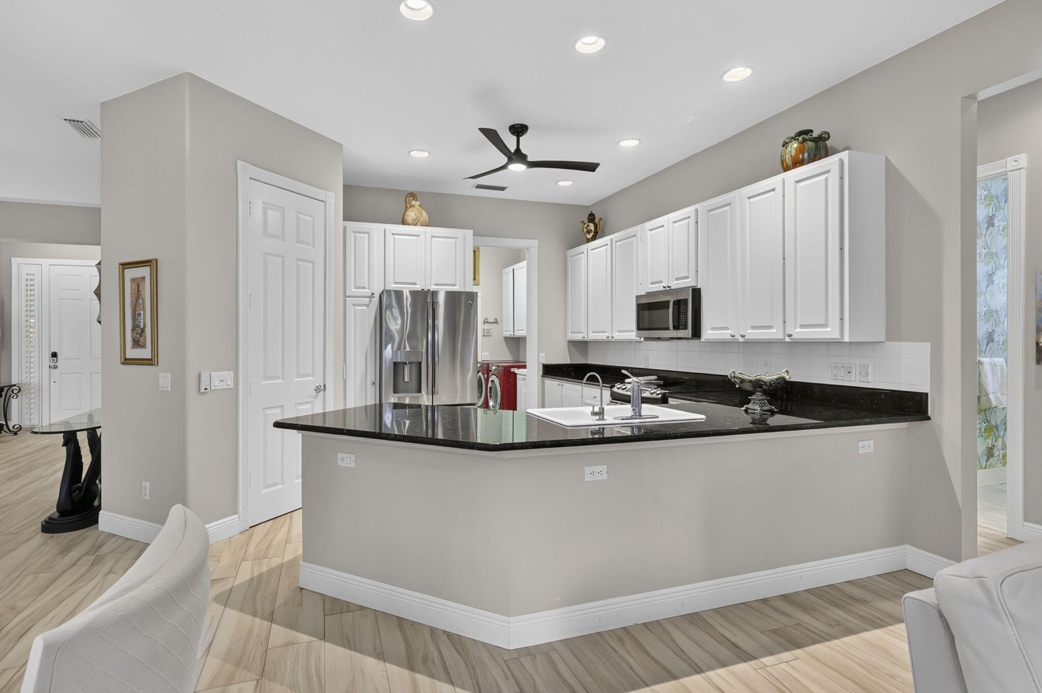 7605 Red River #Rear-Round, West Palm Beach FL 33411