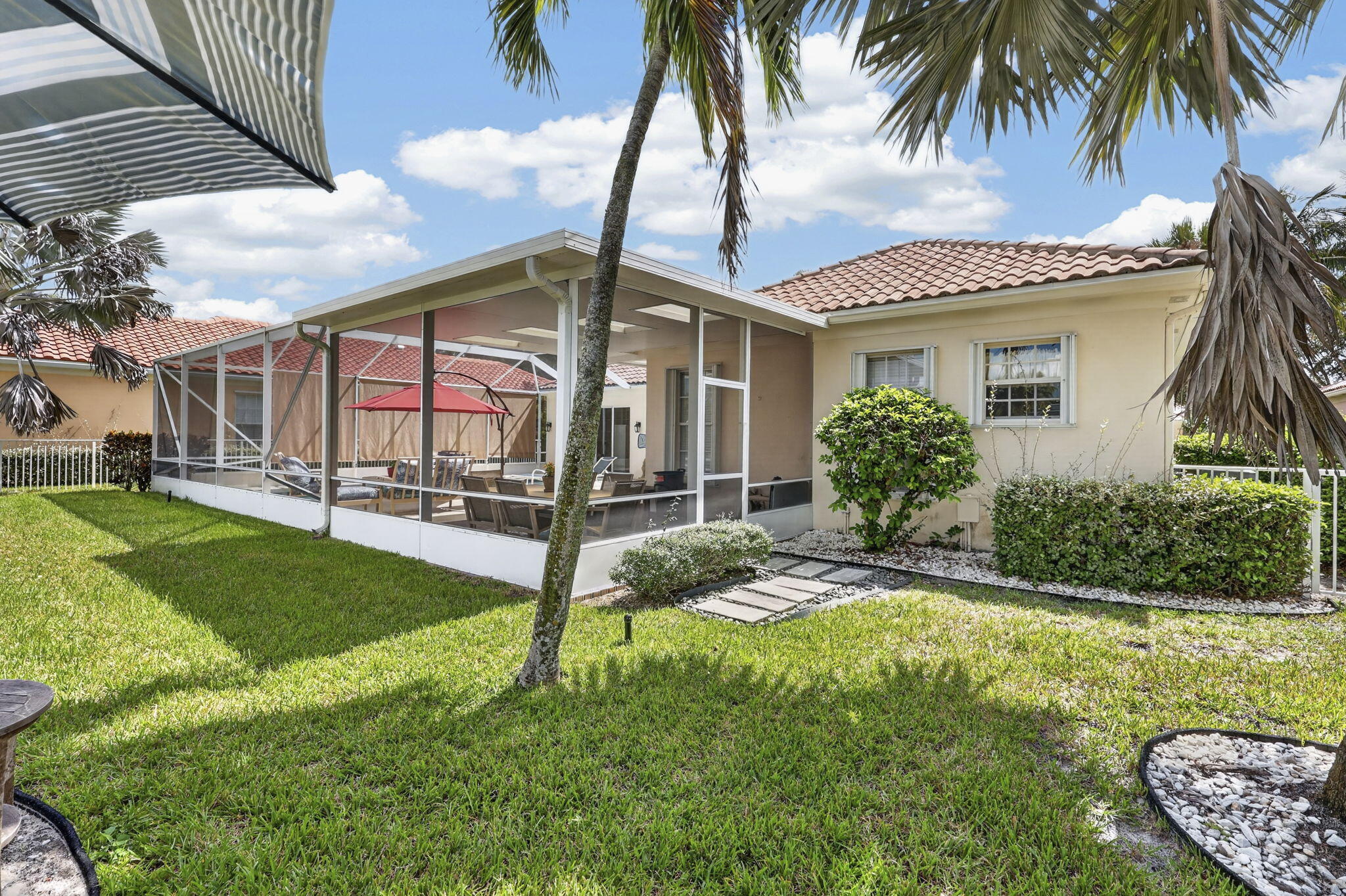 7605 Red River #Rear-Round, West Palm Beach FL 33411