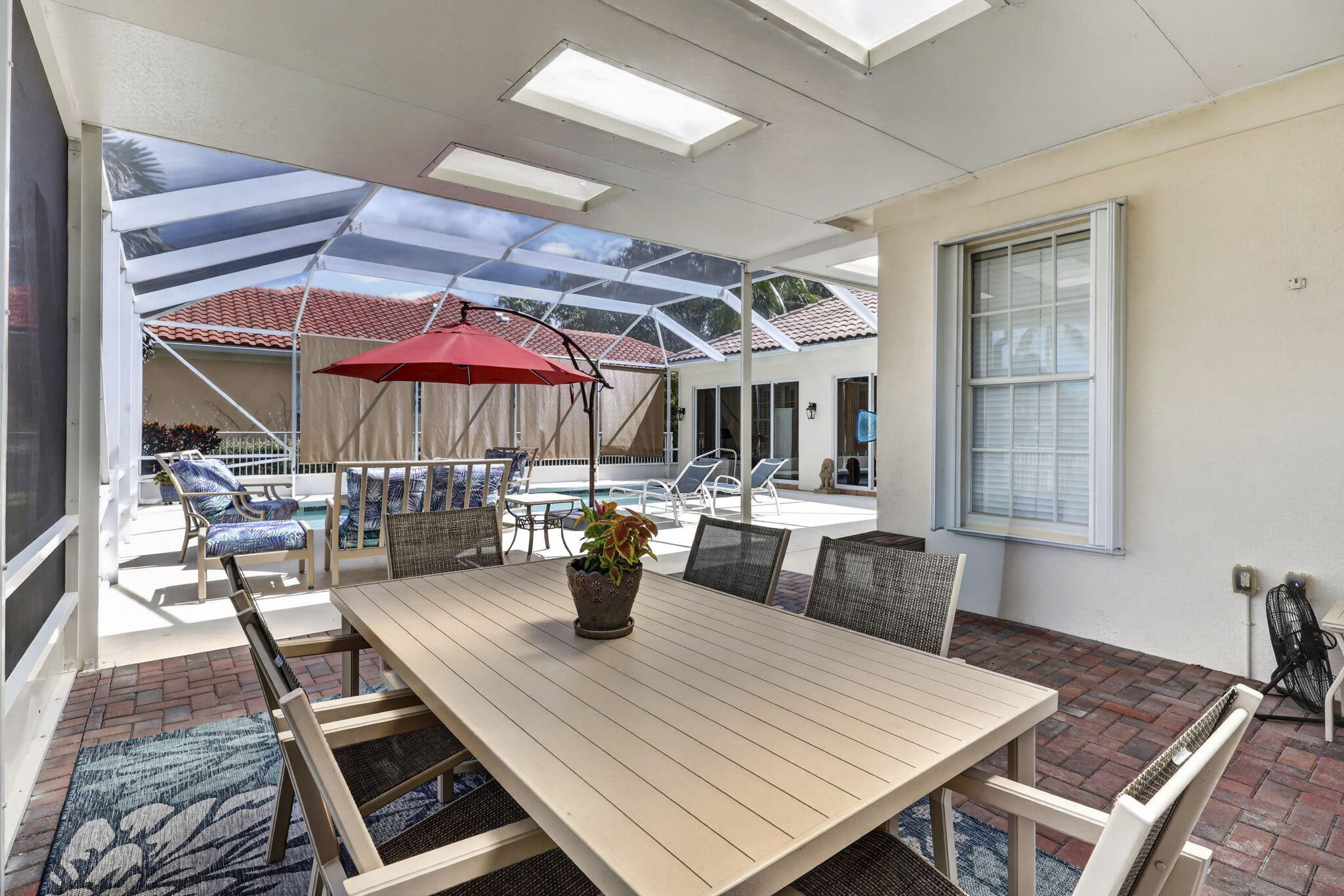 7605 Red River #Rear-Round, West Palm Beach FL 33411