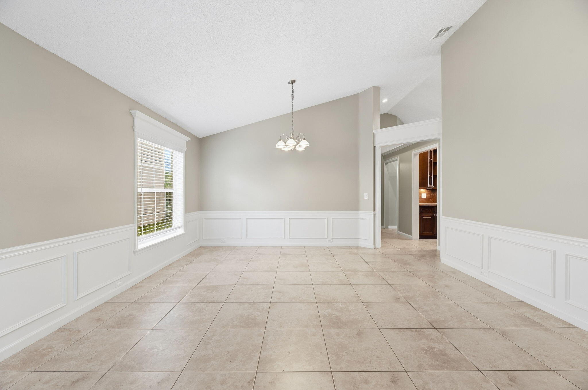 9823 N Grand Duke, Tamarac FL 33321